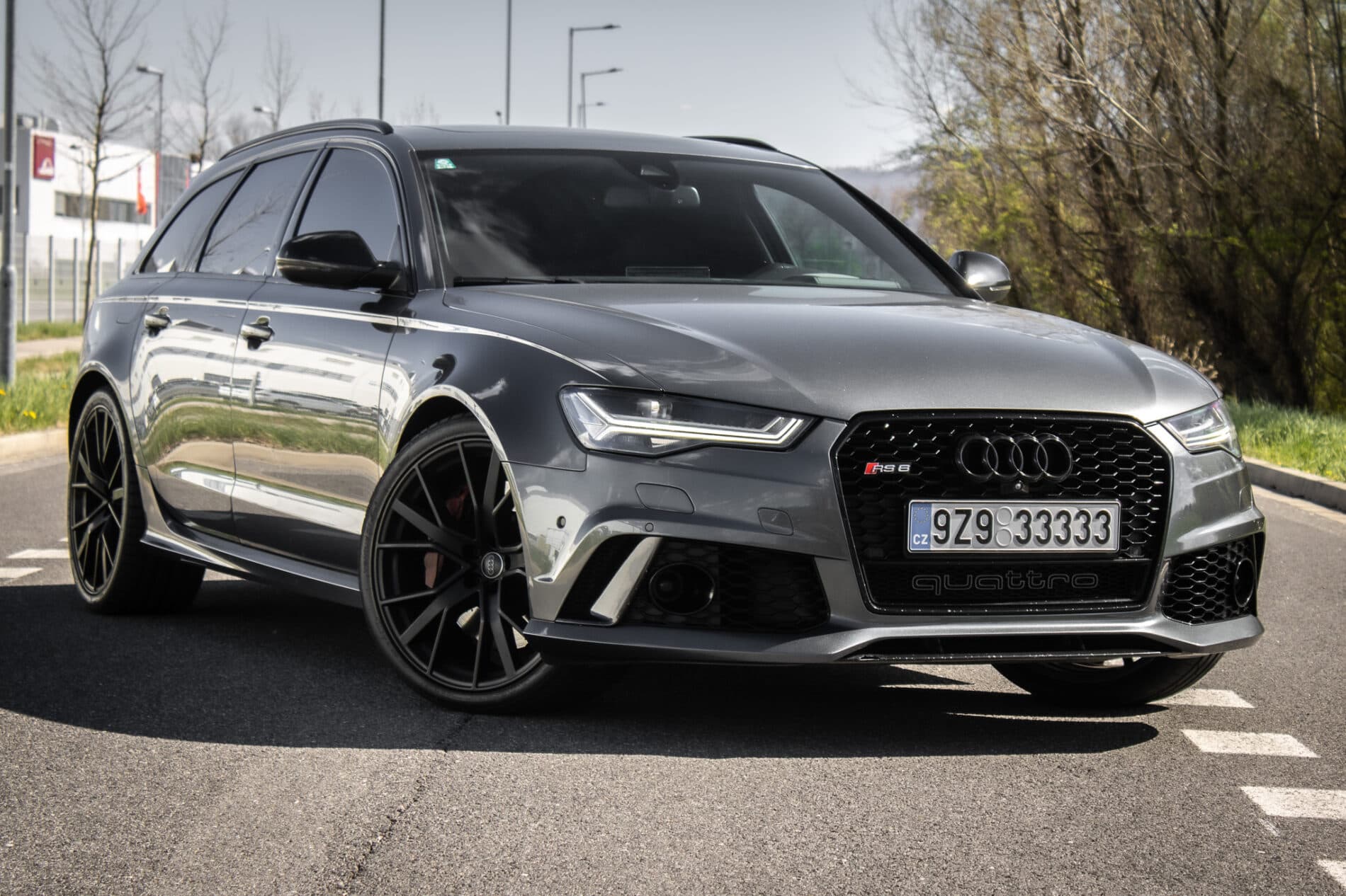 2016 AUDI RS6 Perf., sivá kombi, 162 430 km