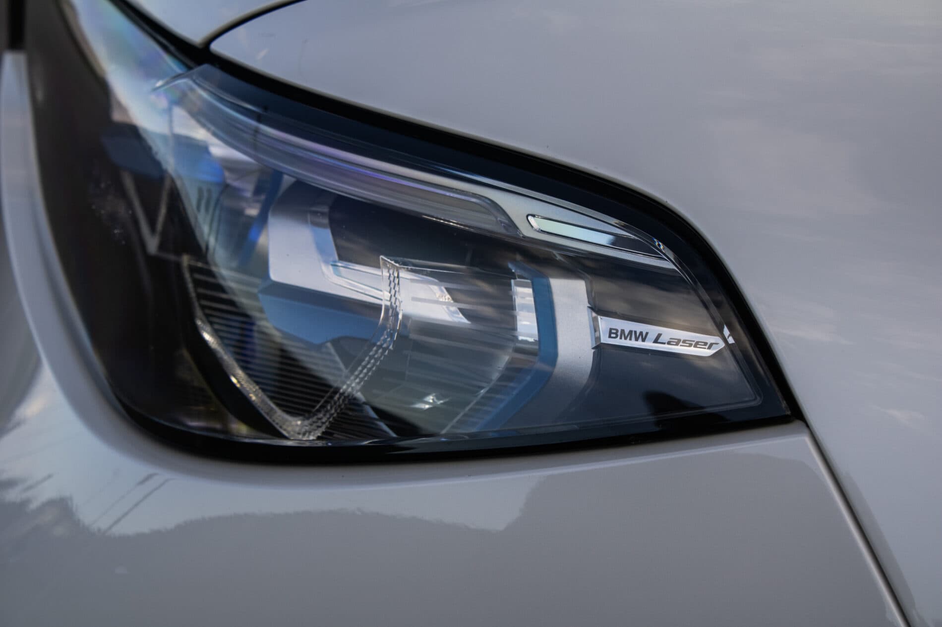 2020 BMW X7 M50d, biela suv, 129 000 km