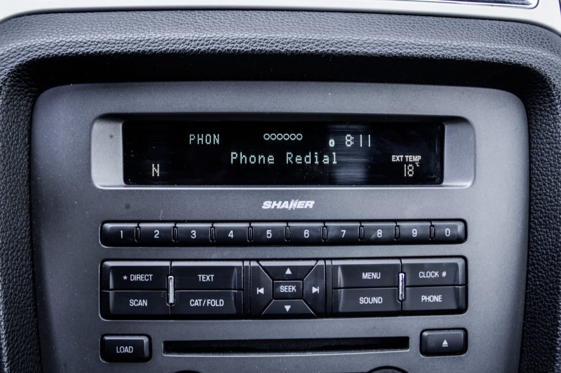2010 Ford Mustang, čierna kupé, 193 470 km