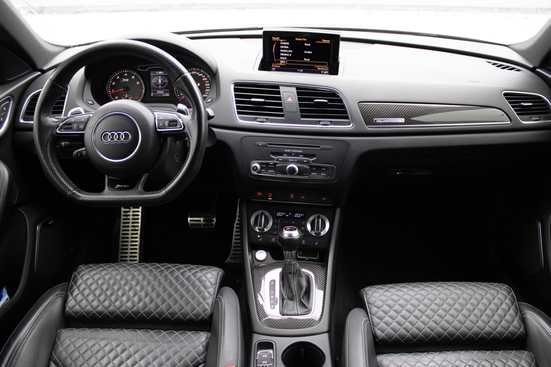 2014 AUDI RSQ3, sivá suv, 209 610 km