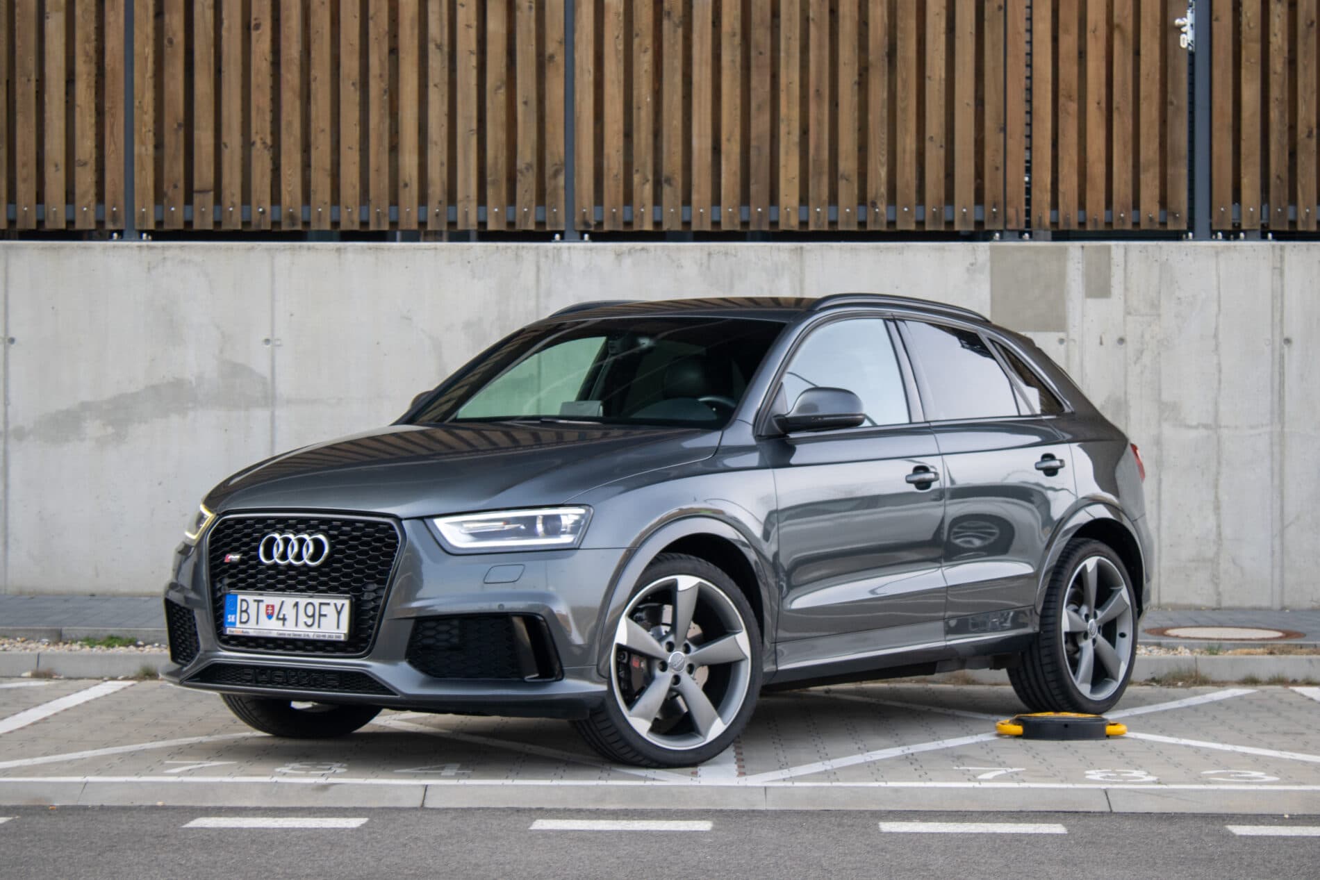 2014 AUDI RSQ3