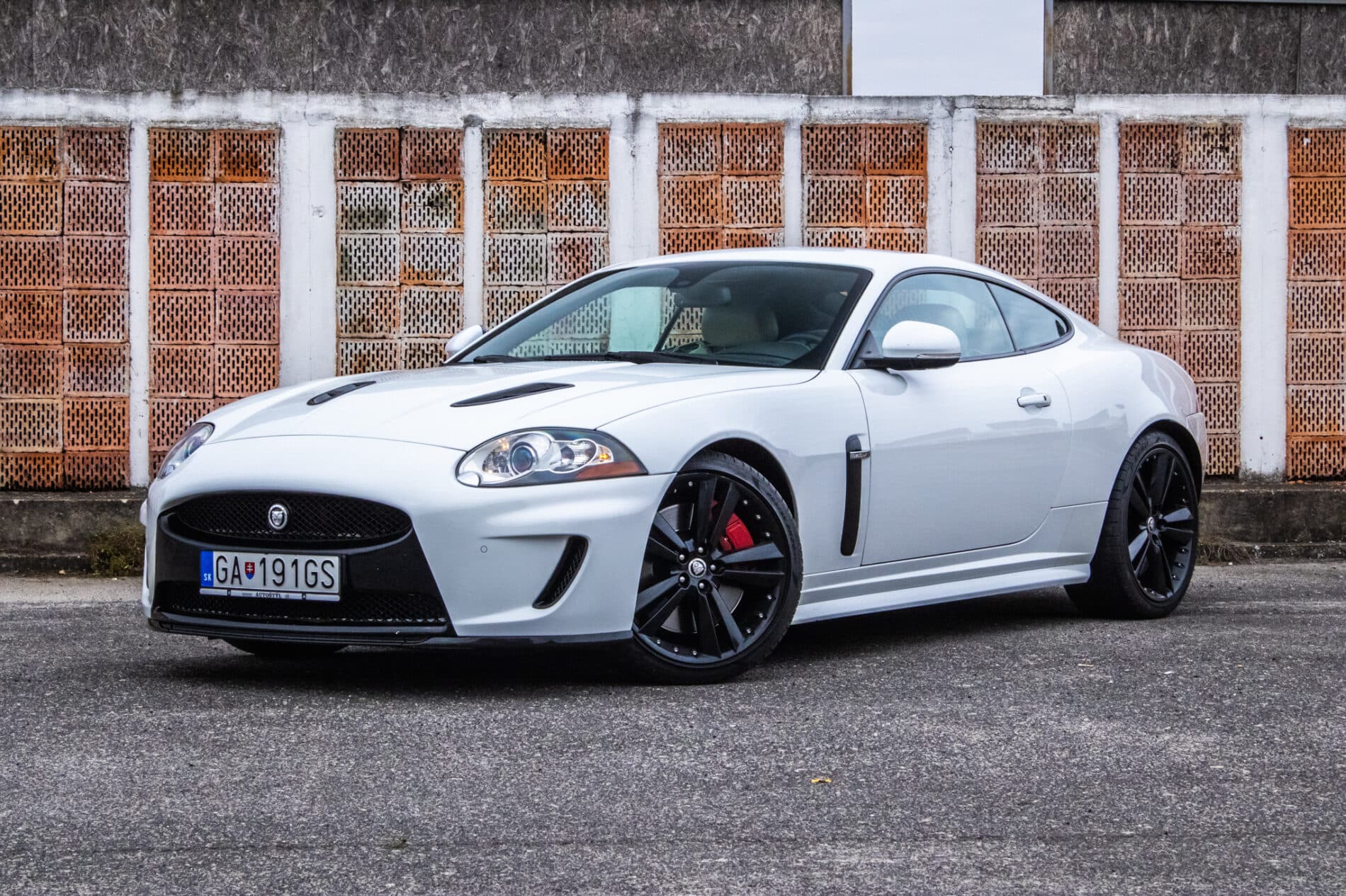 2010 Jaguar XKR
