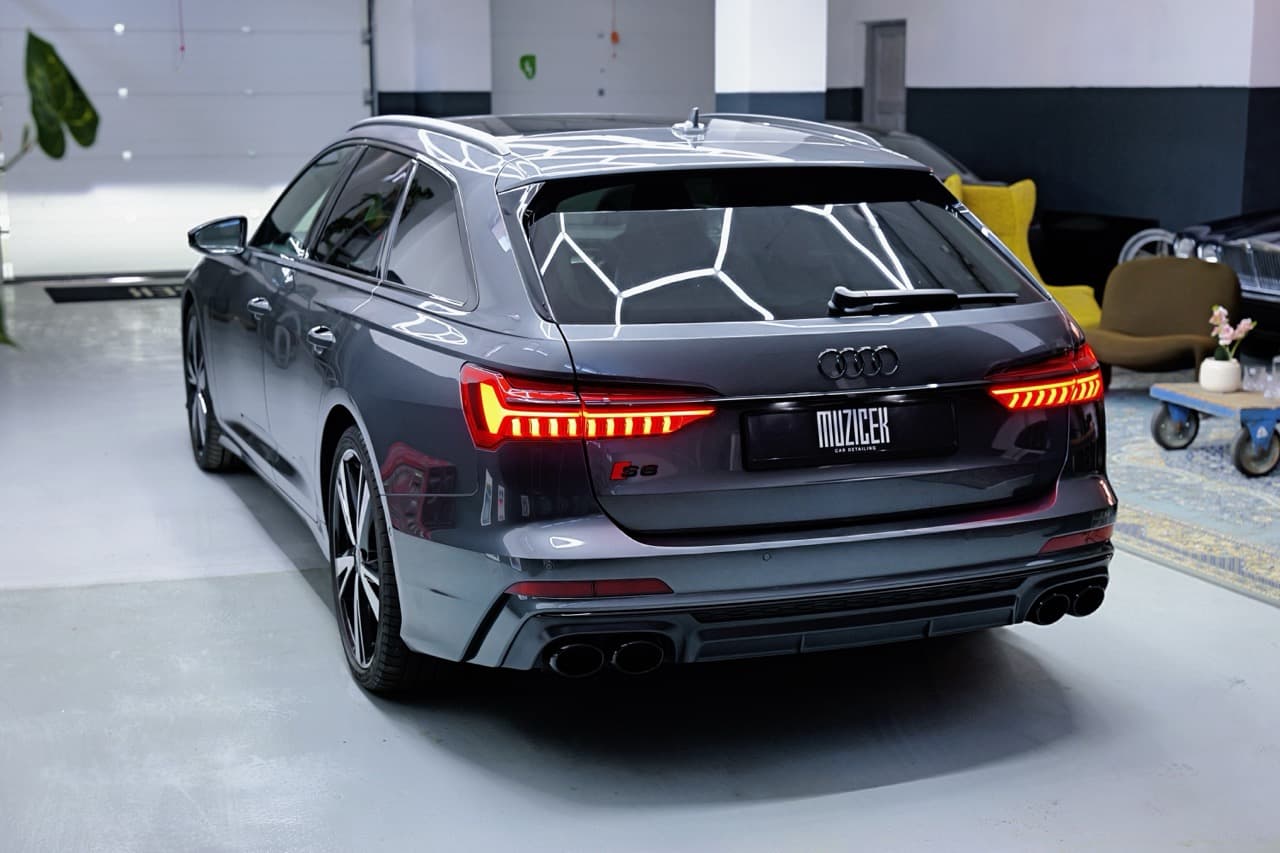 2022 AUDI S6 Avant, antracitová kombi, 45 300 km
