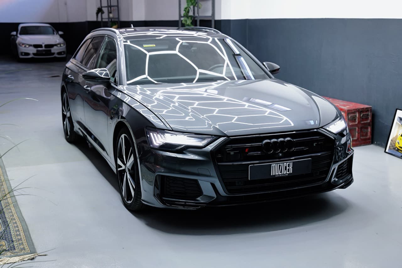 2022 AUDI S6 Avant, antracitová kombi, 45 300 km