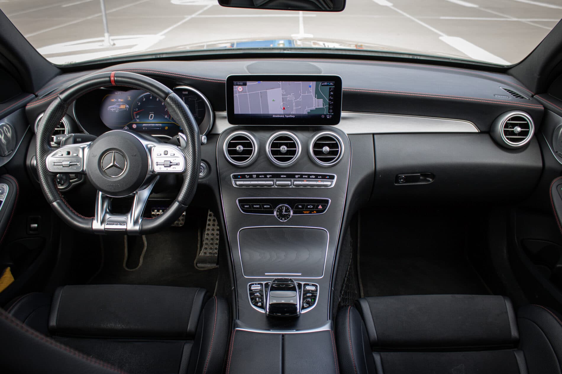 2019 Mercedes-Benz C 43 AMG, čierna sedan, 122 074 km