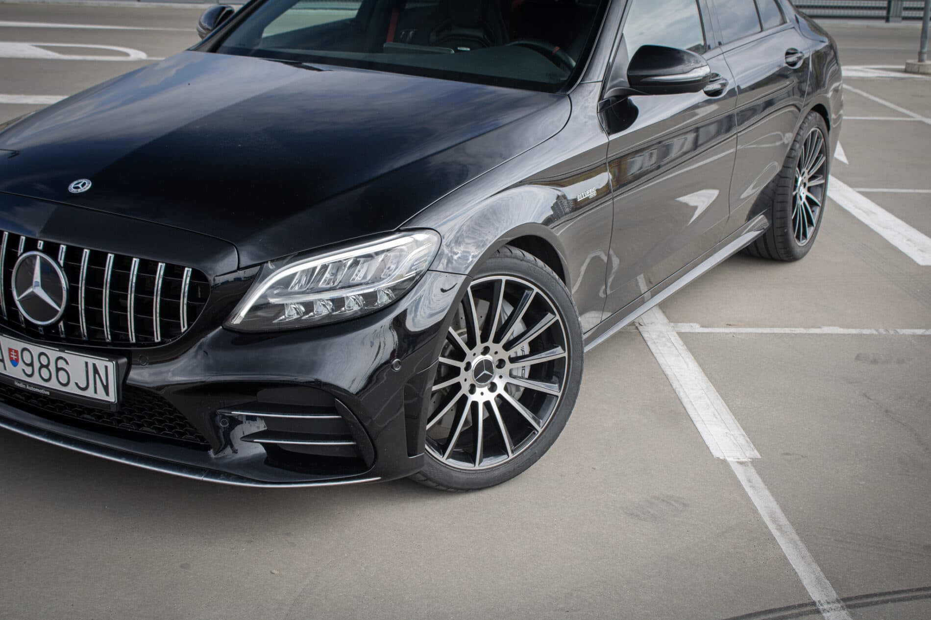 2019 Mercedes-Benz C 43 AMG, čierna sedan, 122 074 km