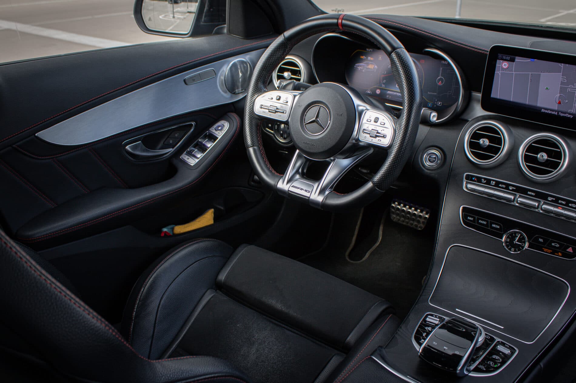 2019 Mercedes-Benz C 43 AMG, čierna sedan, 122 074 km
