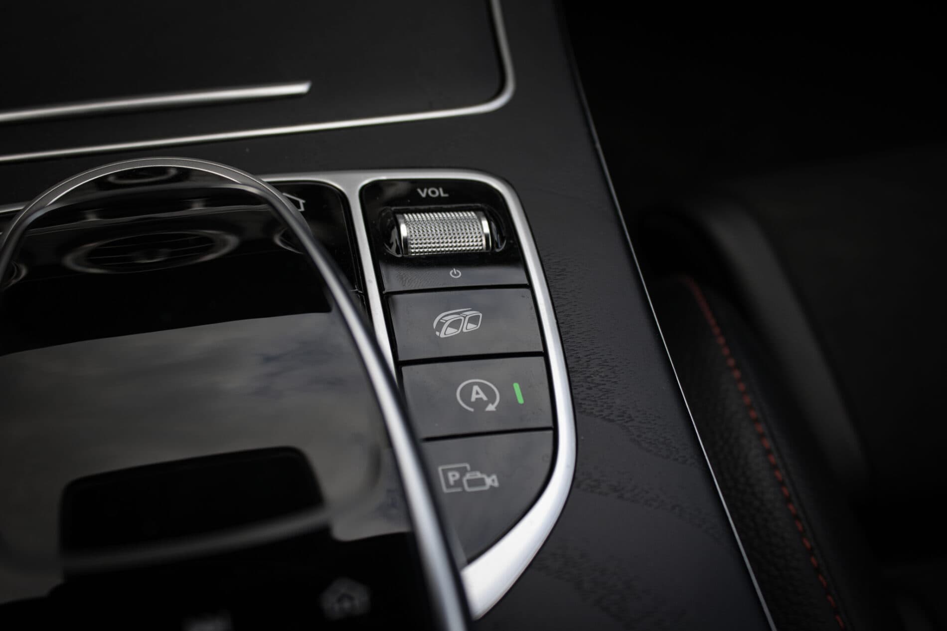 2019 Mercedes-Benz C 43 AMG, čierna sedan, 122 074 km