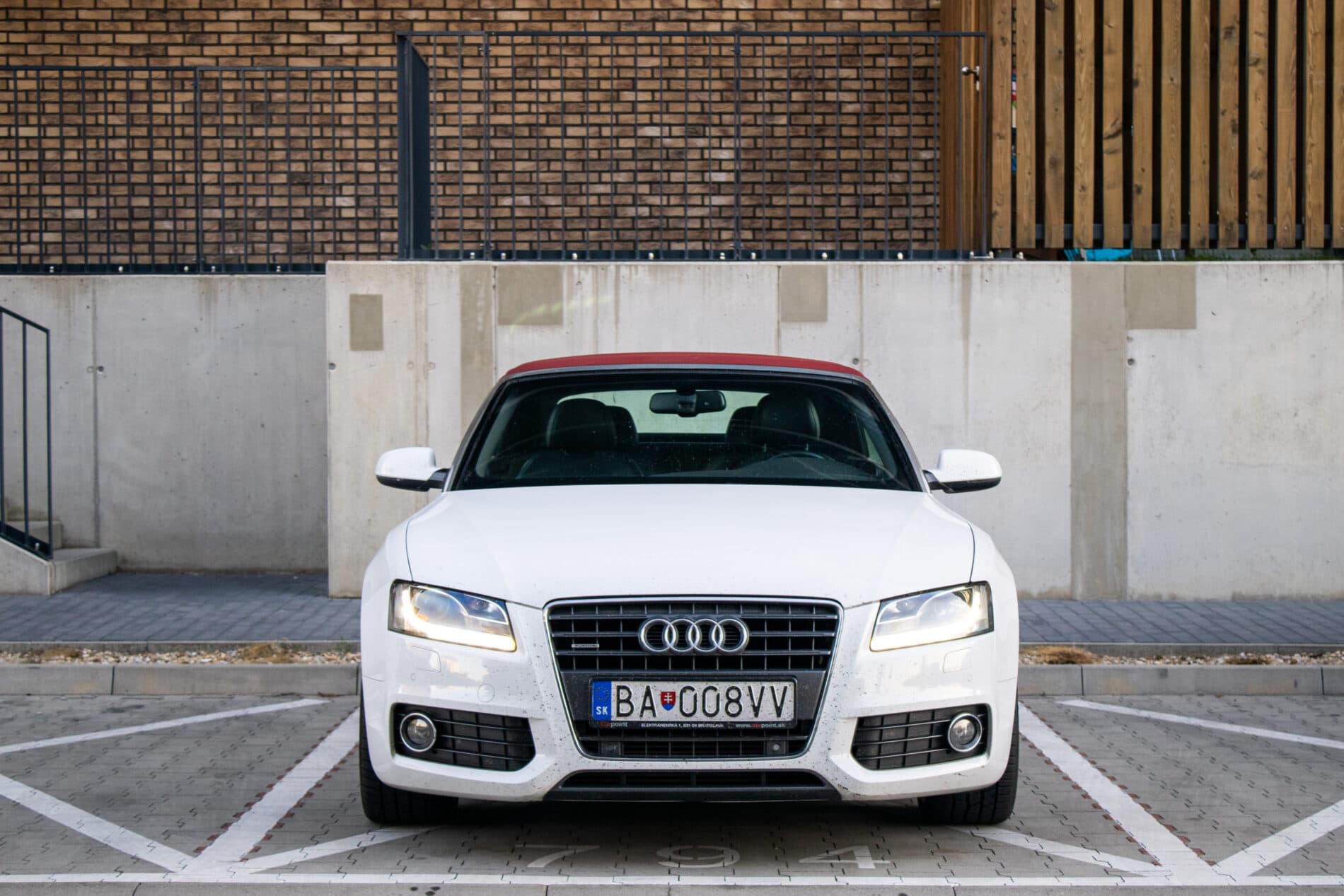 2009 AUDI A5, biela kabriolet, 123 385 km