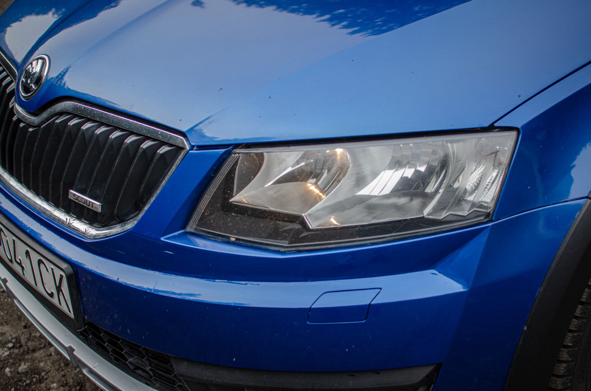 2015 Skoda Octavia RS, modrá kombi, 284 138 km