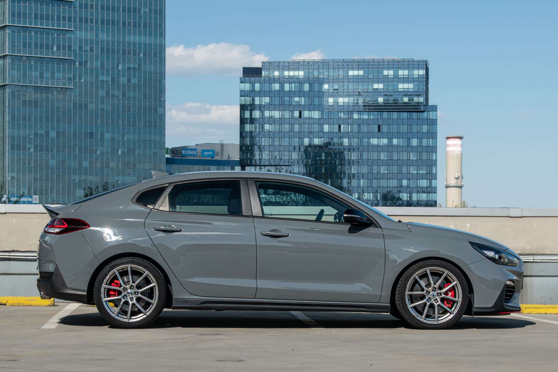 2019 Hyundai i30 N, sivá, 49 923 km