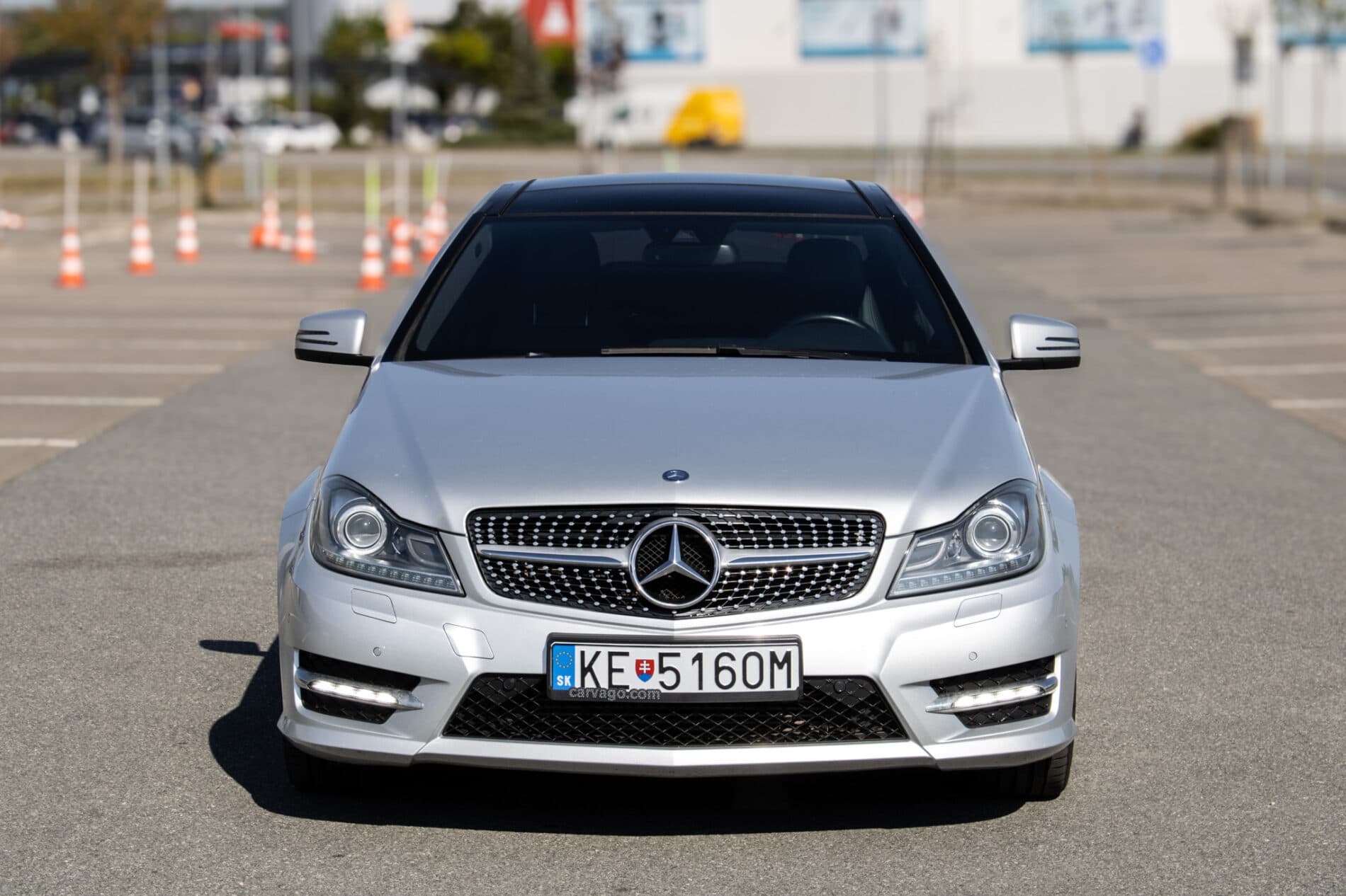 2014 Mercedes-Benz C 250d, strieborná kupé, 136 613 km