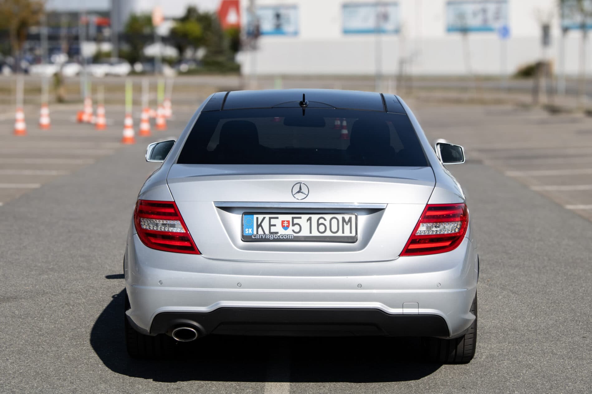 2014 Mercedes-Benz C 250d, strieborná kupé, 136 613 km