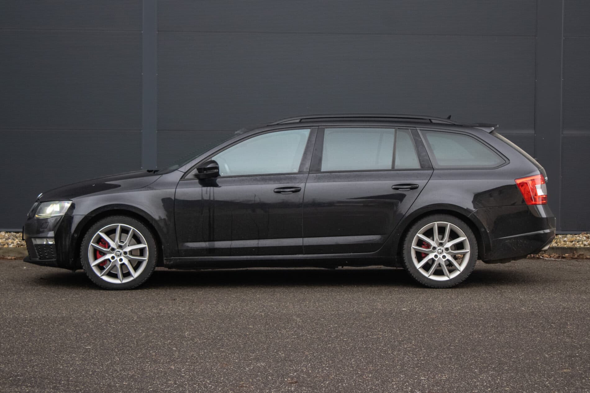 2015 Skoda Octavia RS, čierna kombi, 312 500 km