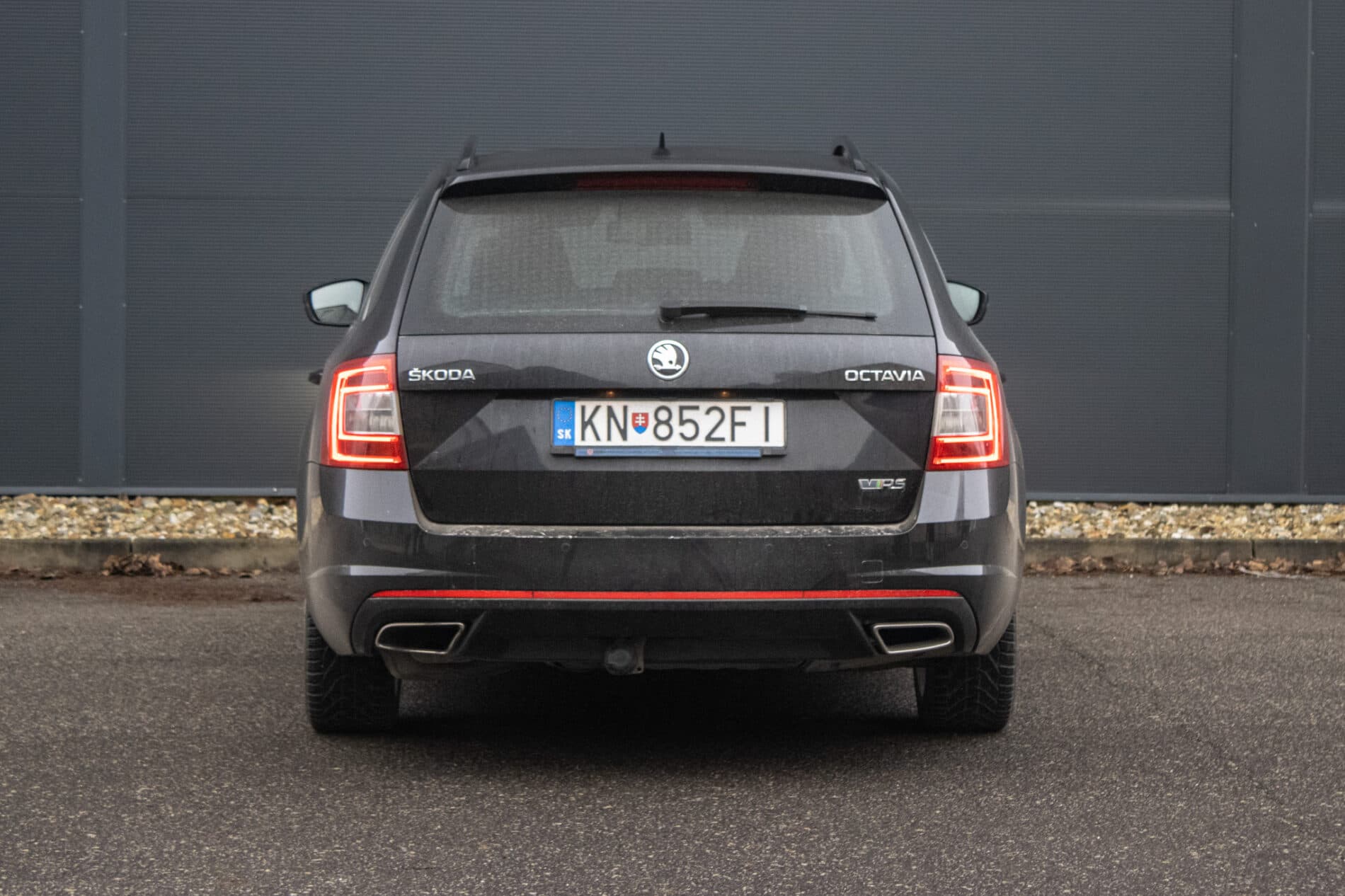 2015 Skoda Octavia RS, čierna kombi, 312 500 km
