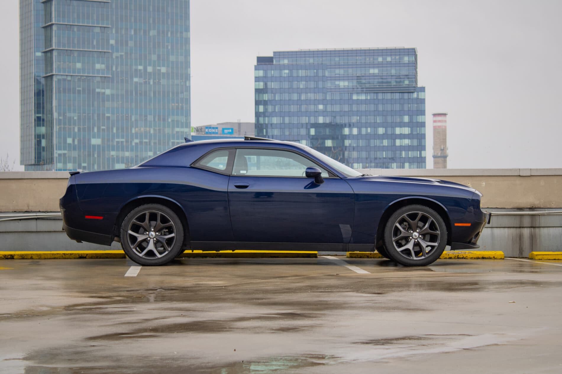 2015 Dodge Challenger, modrá kupé, 130 665 km