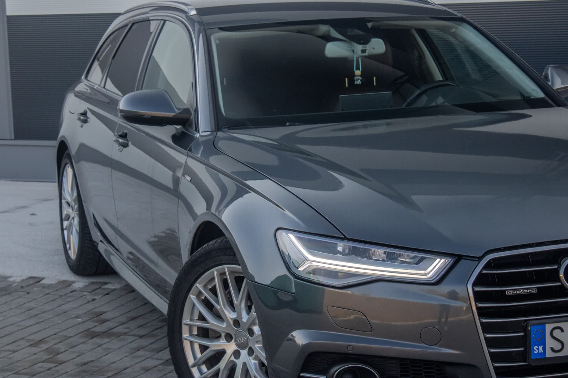 2016 AUDI A6, sivá kombi, 289 001 km