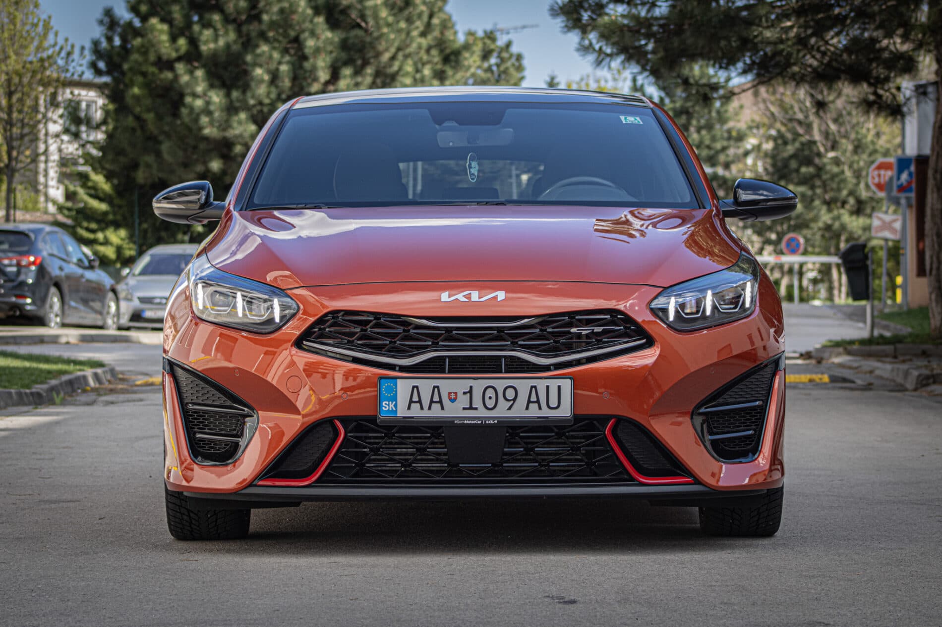 2023 Kia ProCeed GT, oranžová hatchback, 73 801 km
