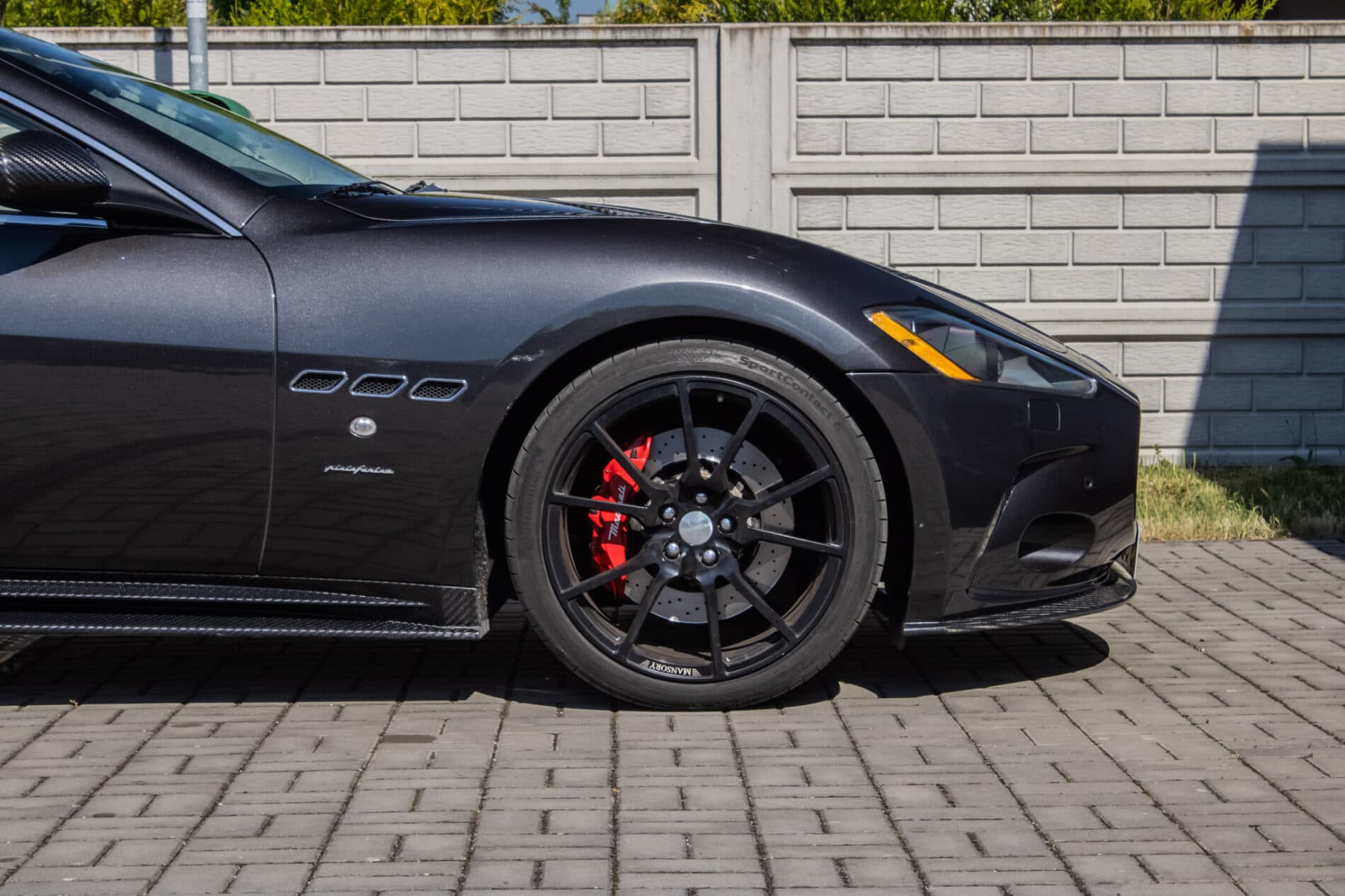 2008 Maserati GranTurismo, sivá kupé, 93 880 km