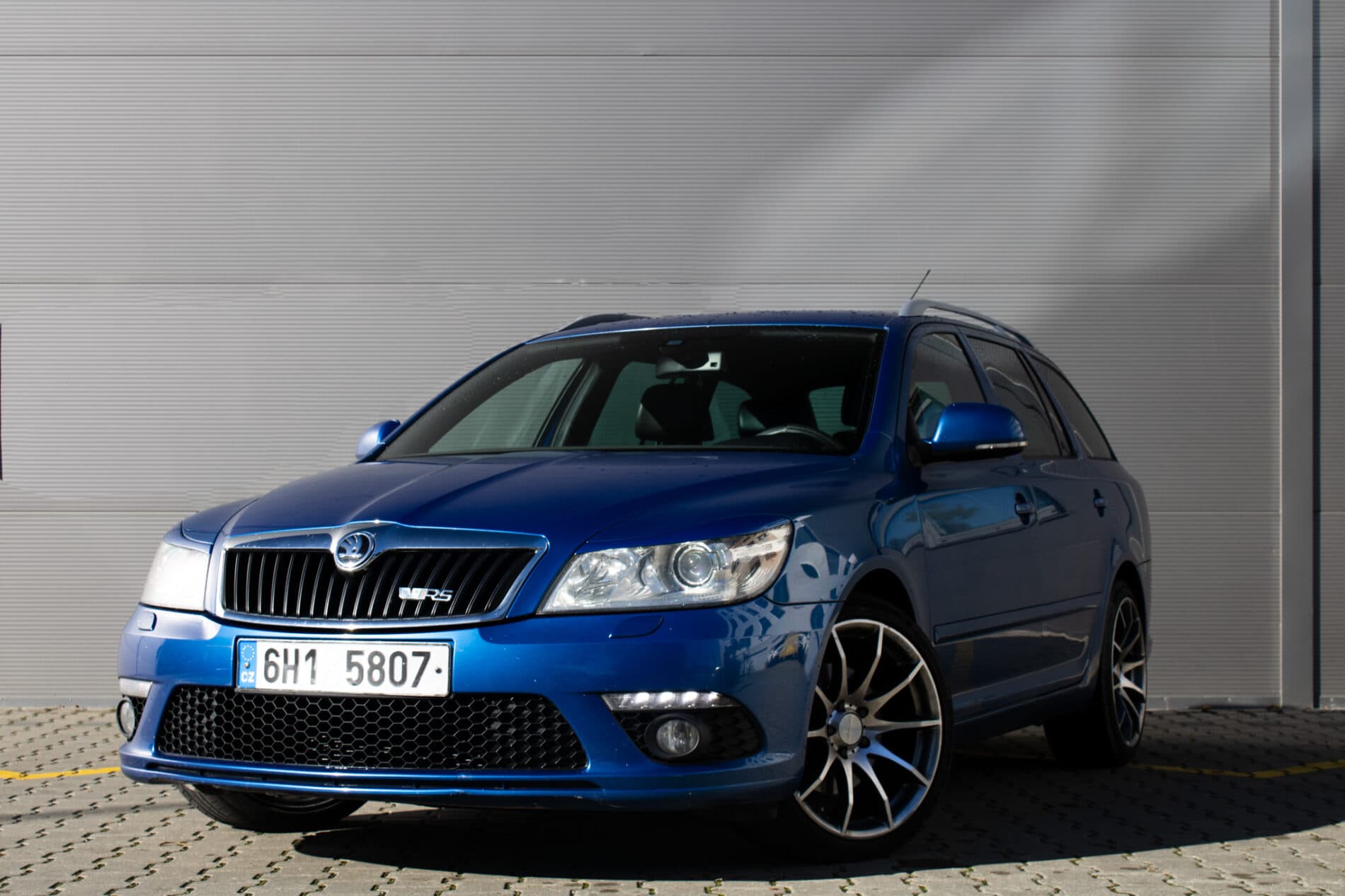 2009 Skoda Octavia RS, modrá kombi, 340 000 km