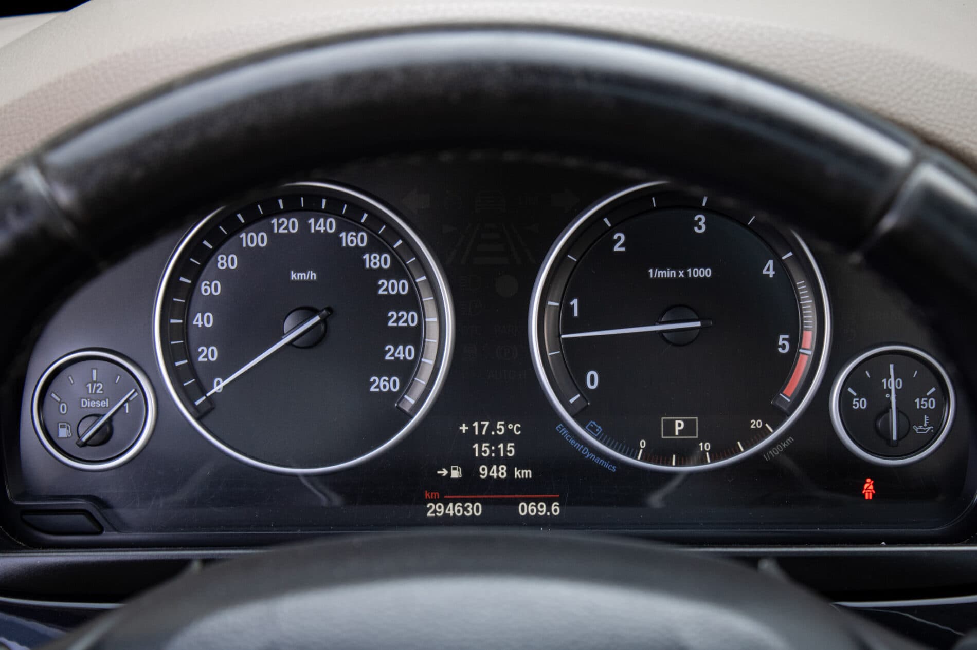 2011 BMW 530d, modrá kombi, 296 430 km
