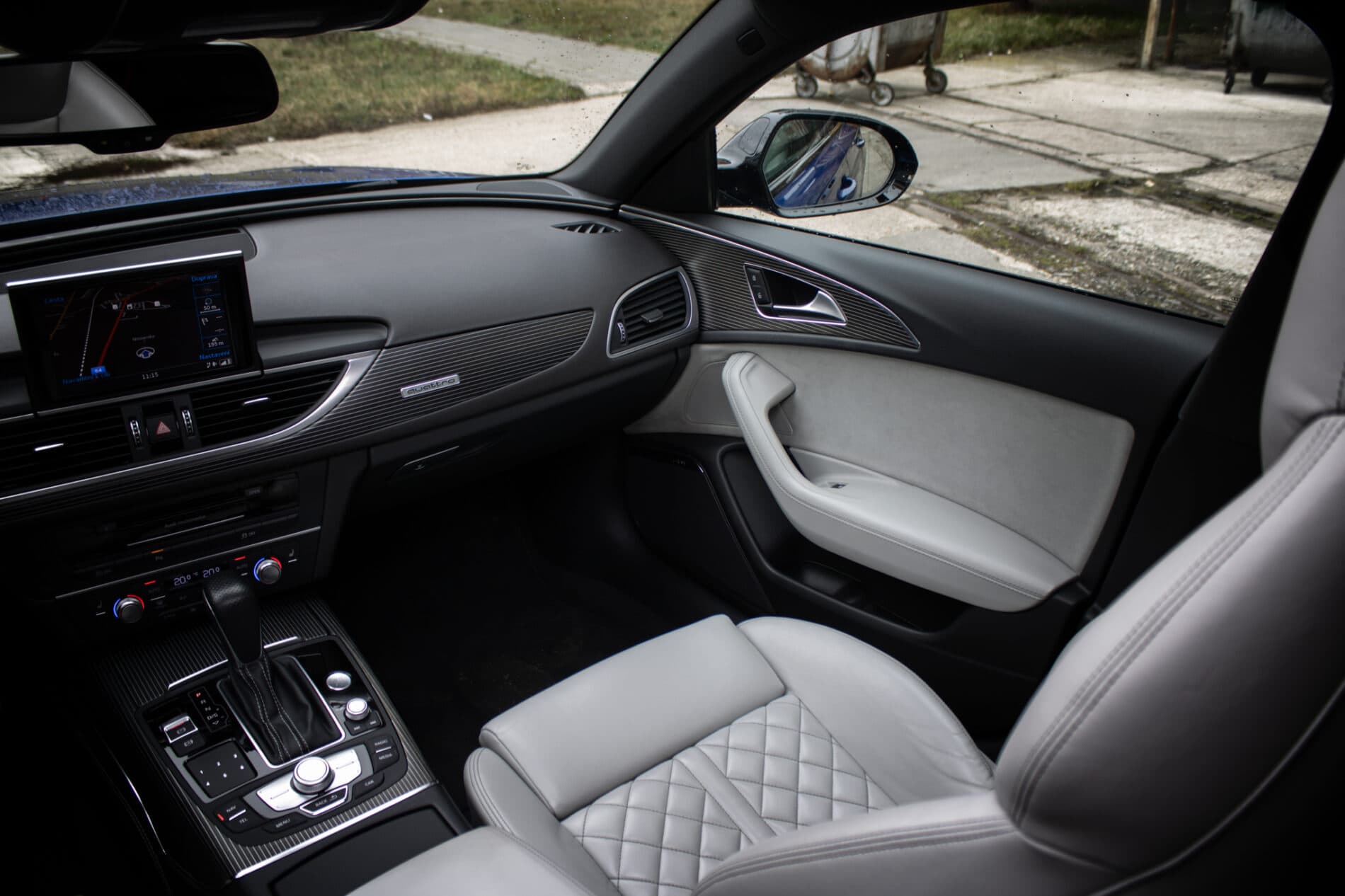 2016 AUDI A6, modrá kombi, 147 597 km