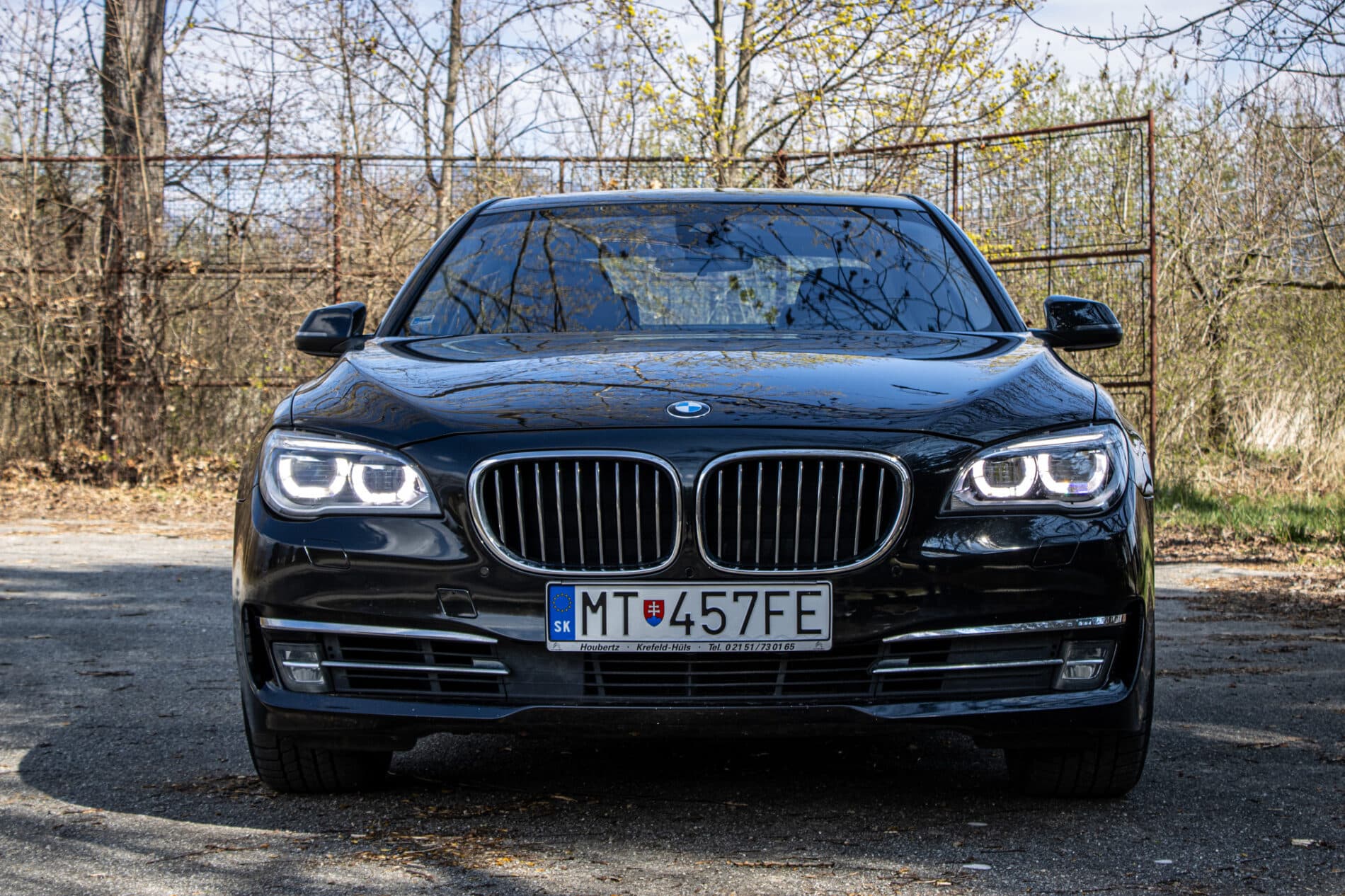 2013 BMW 750d, čierna sedan, 231 861 km