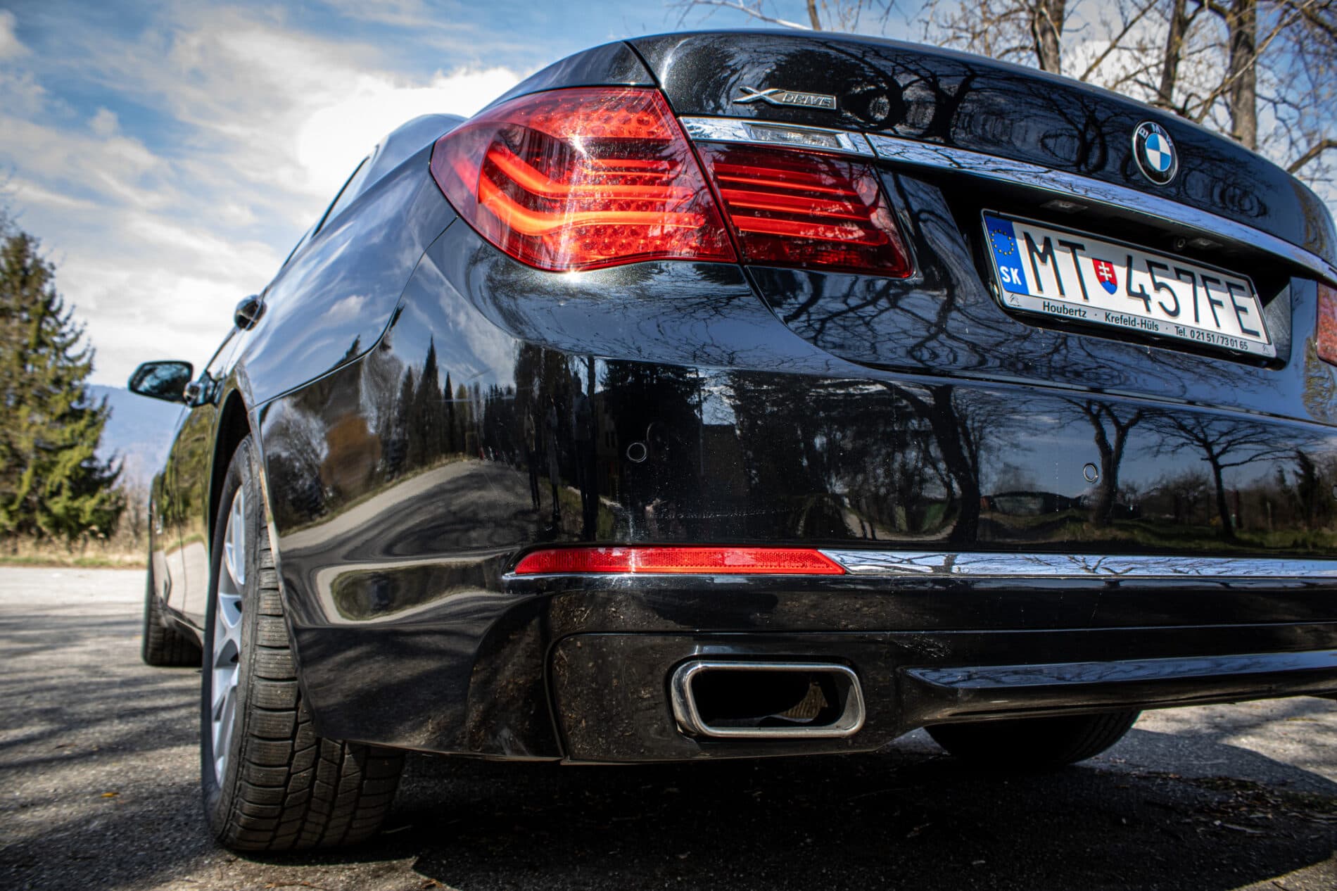 2013 BMW 750d, čierna sedan, 231 861 km