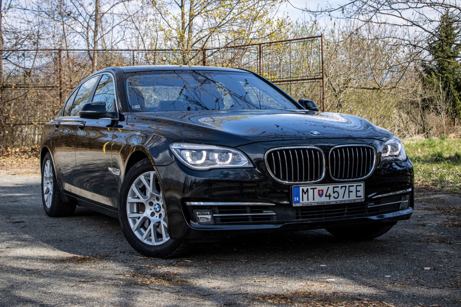2013 BMW 750d, čierna sedan, 231 861 km