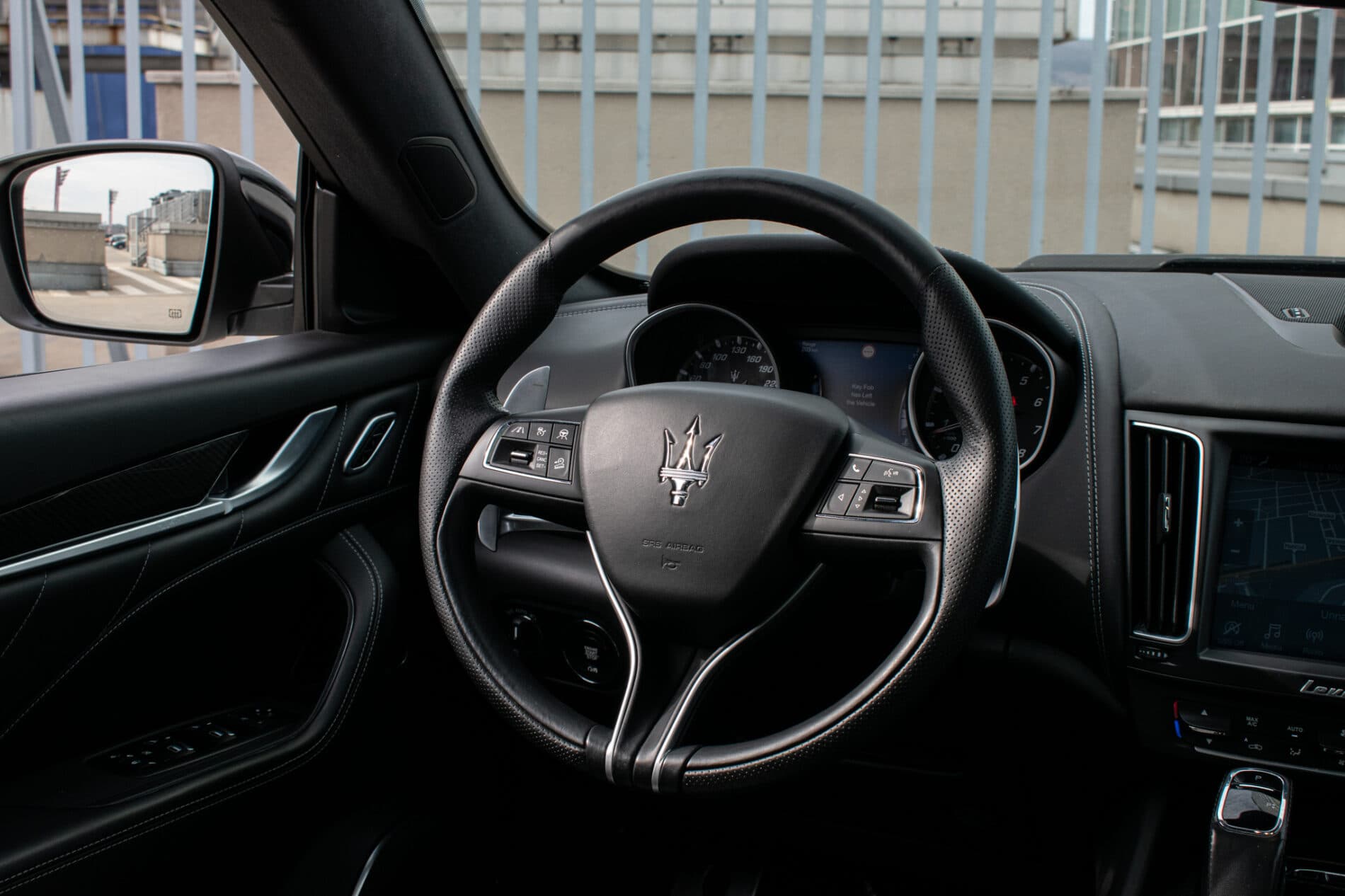 2019 Maserati Levante, biela suv, 85 819 km