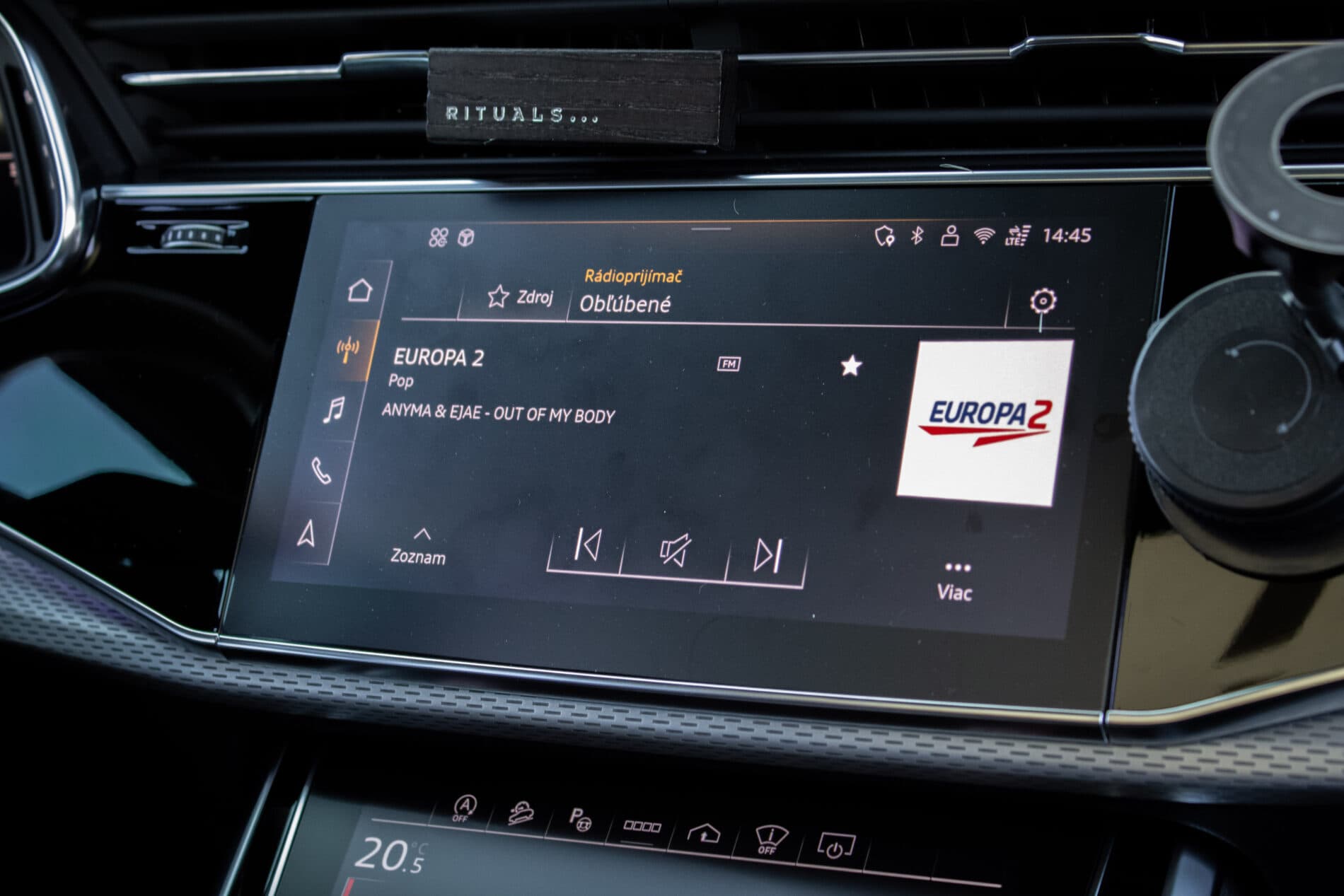 2025 AUDI SQ7, zelená suv, 36 219 km