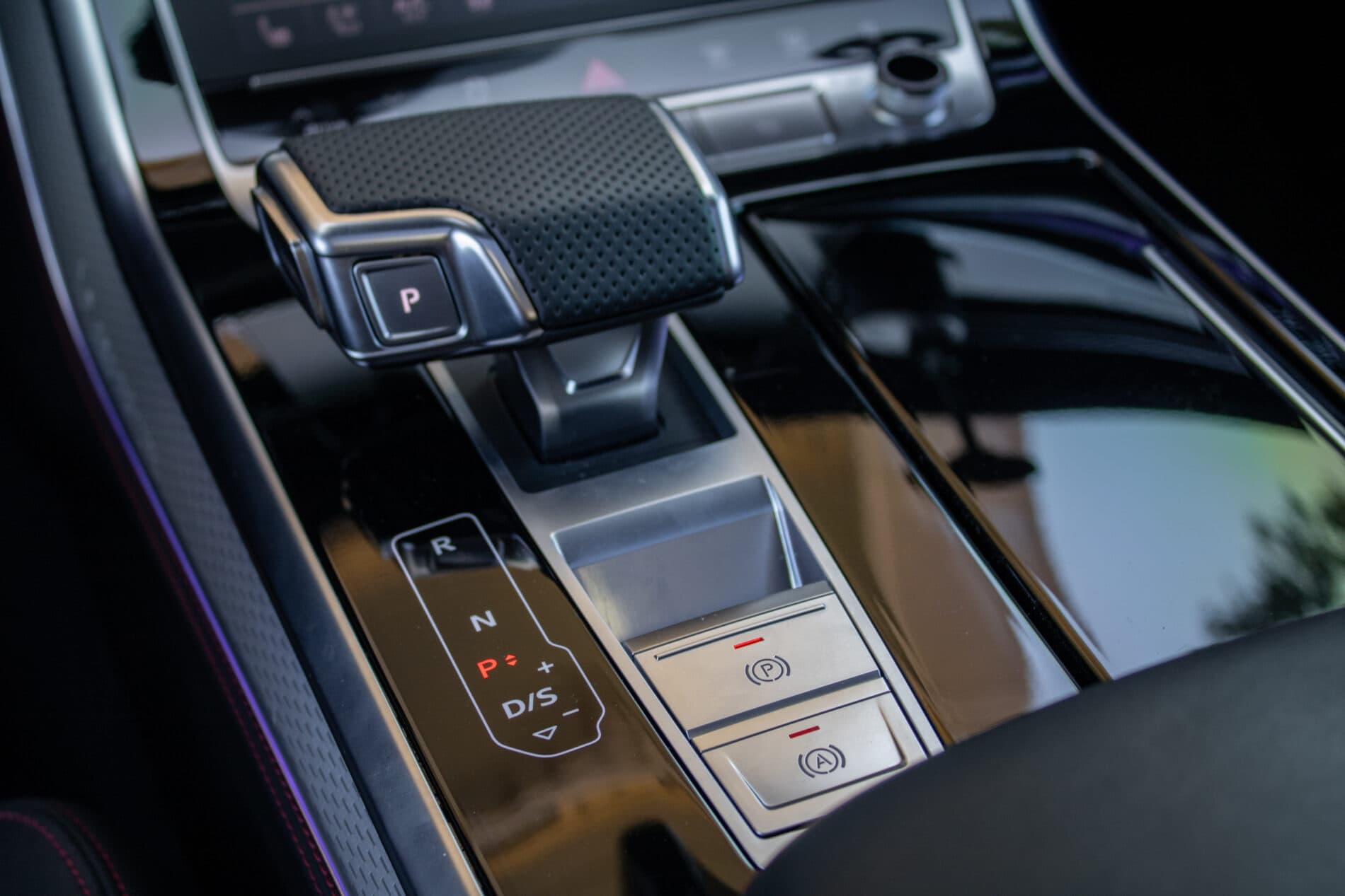 2025 AUDI SQ7, zelená suv, 36 219 km