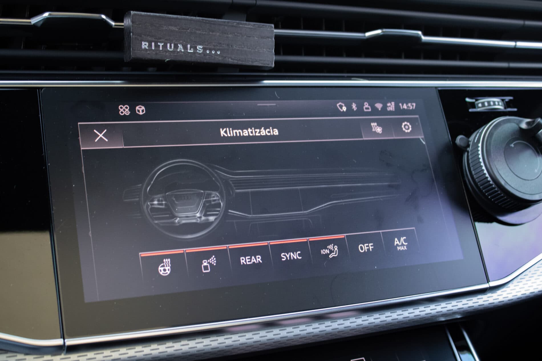 2025 AUDI SQ7, zelená suv, 36 219 km