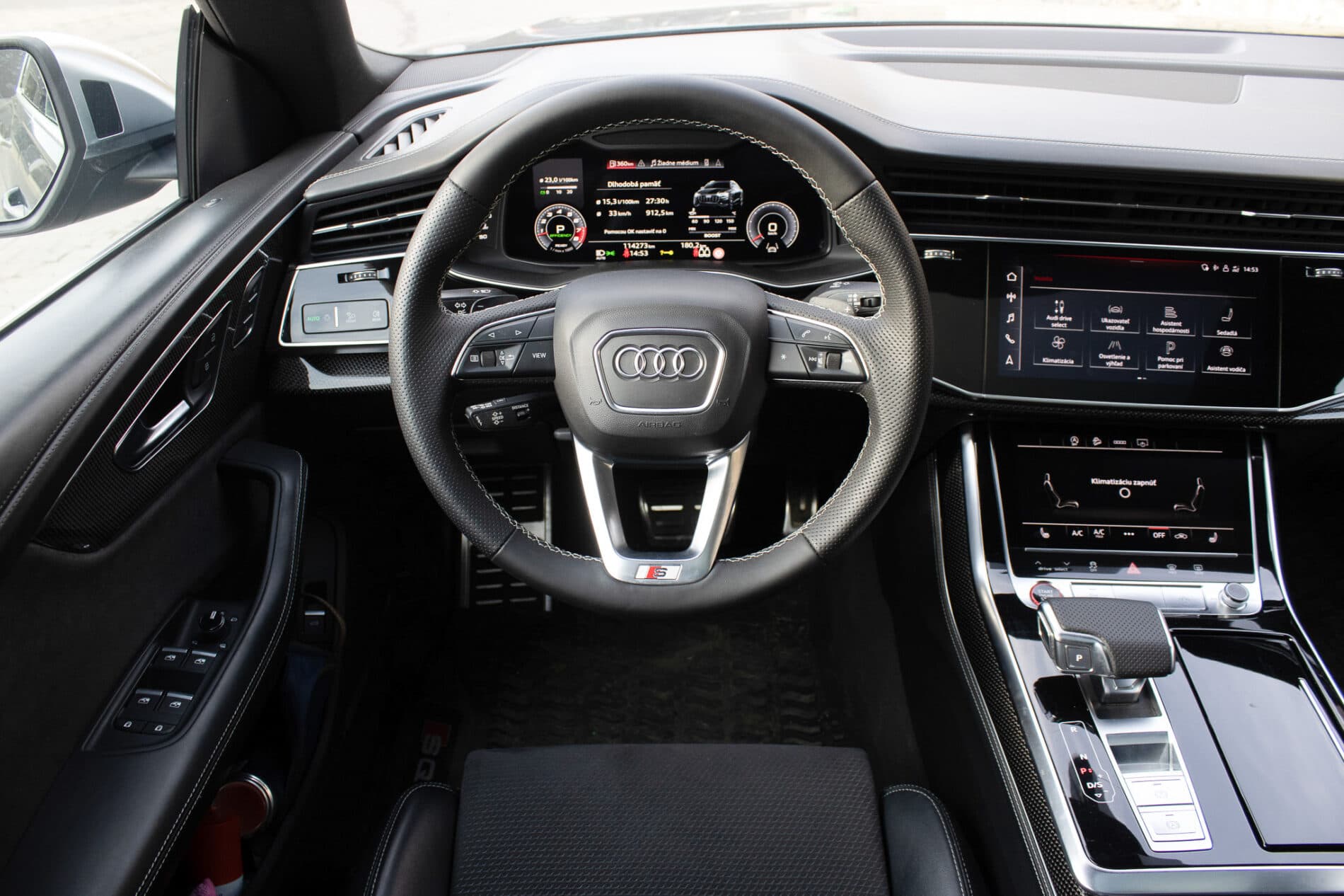 2021 AUDI SQ8, sivá suv, 122 000 km