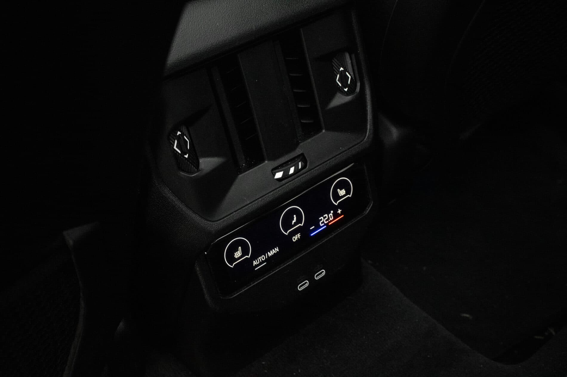 2025 BMW X3 M50, sivá suv, 19 096 km