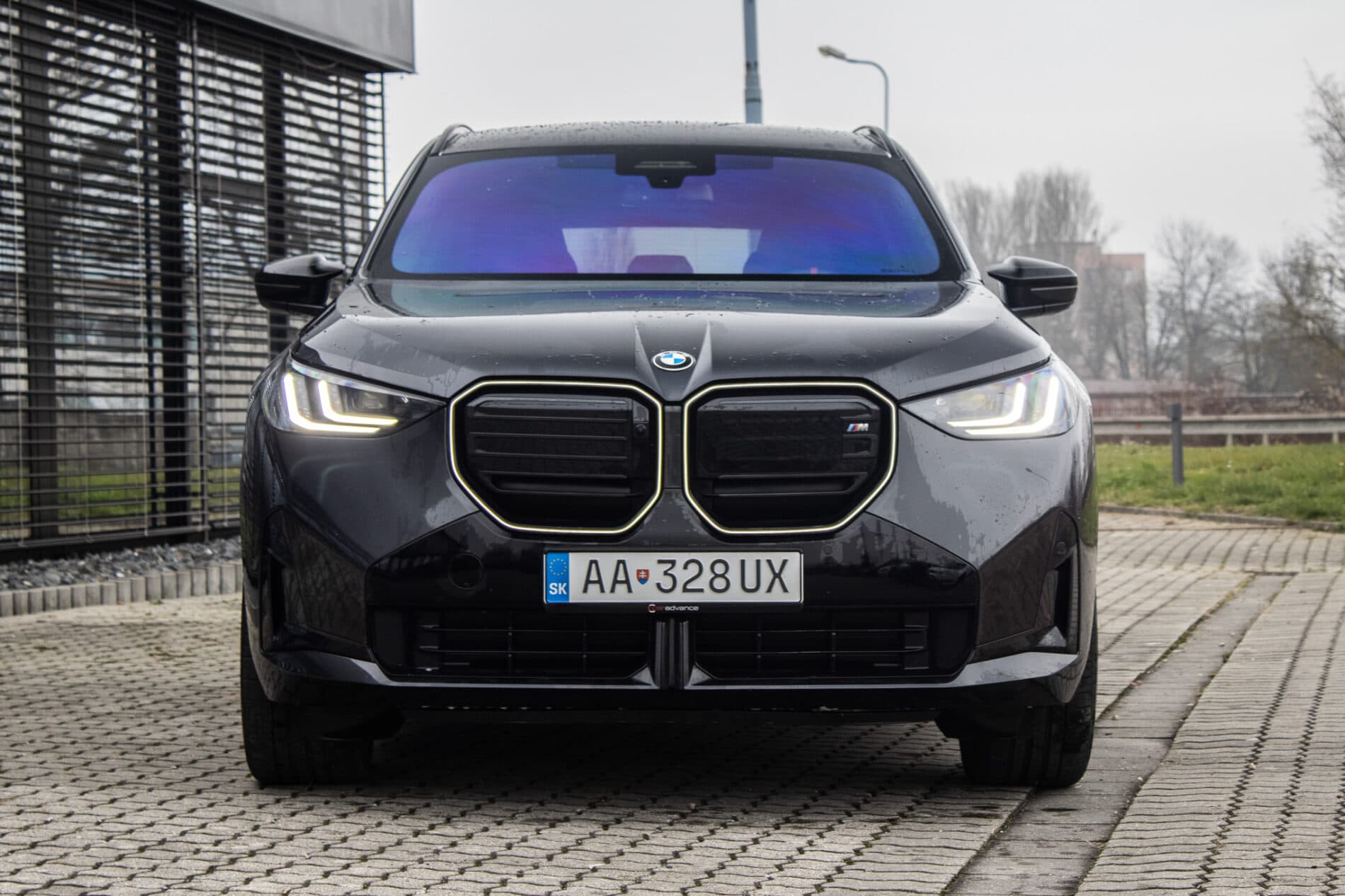 2025 BMW X3 M50, sivá suv, 19 096 km
