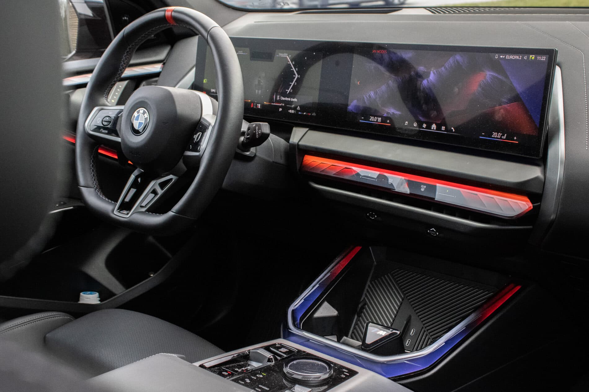 2025 BMW X3 M50, sivá suv, 19 096 km