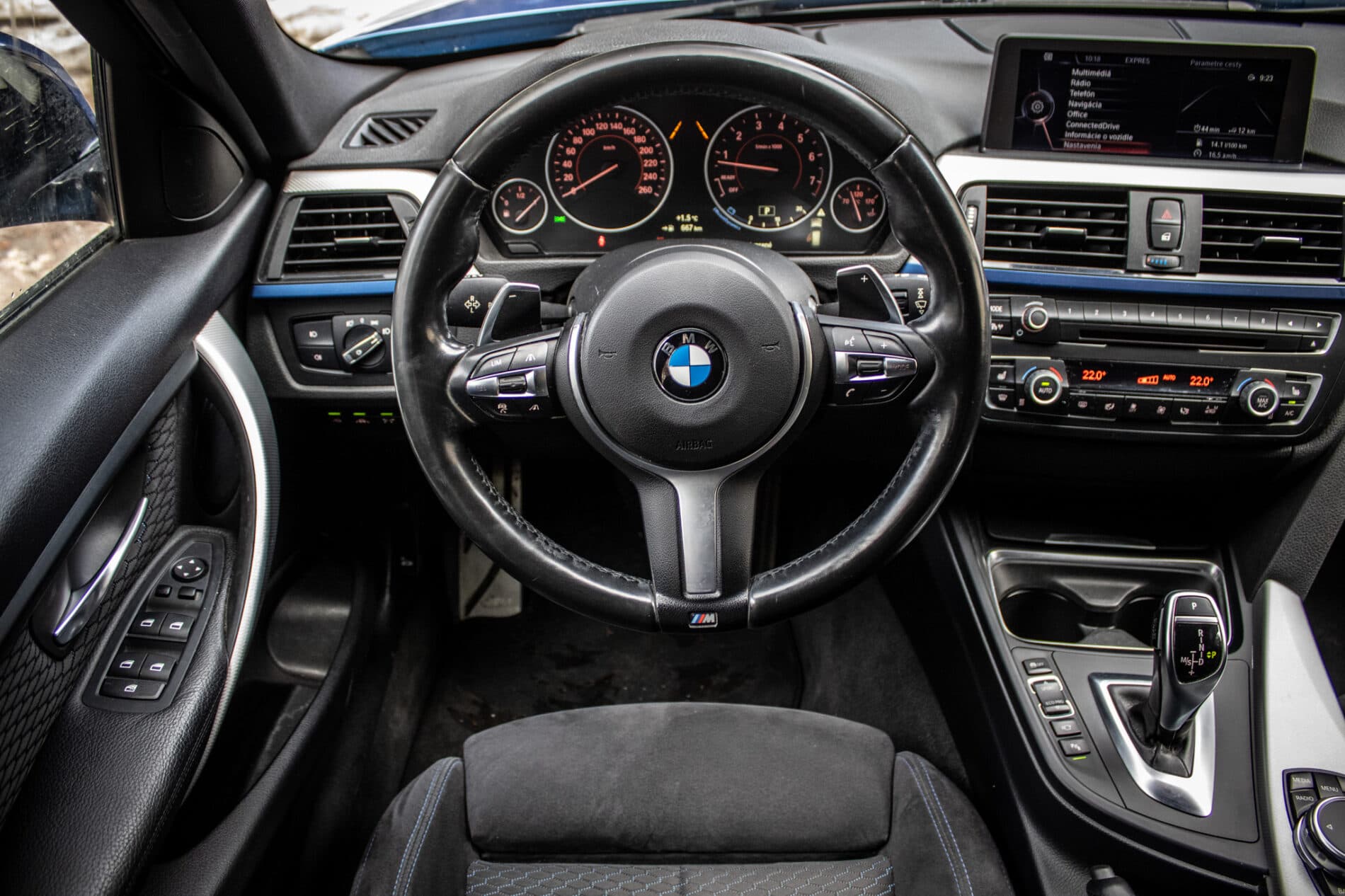 2015 BMW 328i, modrá kombi, 169 629 km