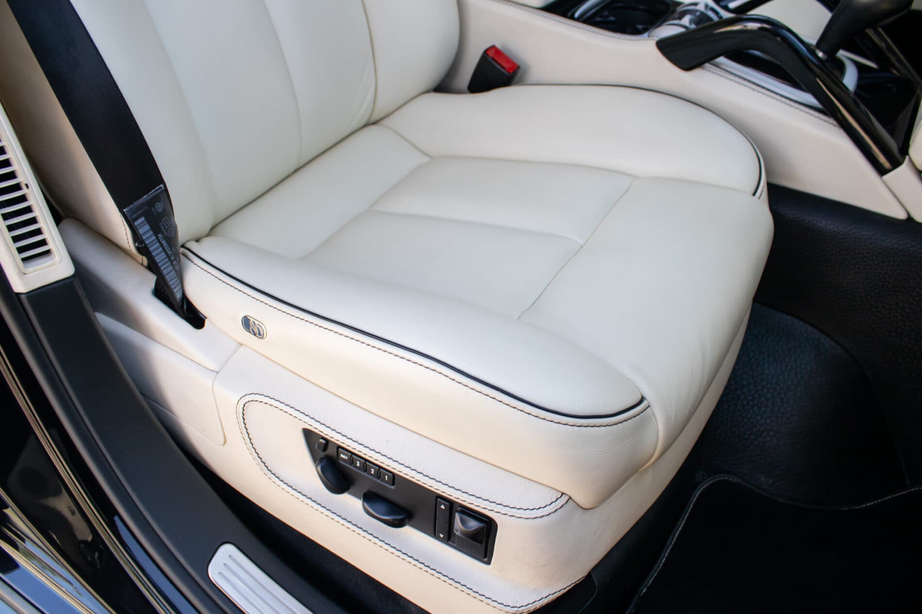 2008 Porsche Cayenne Turbo, čierna suv, 67 427 km