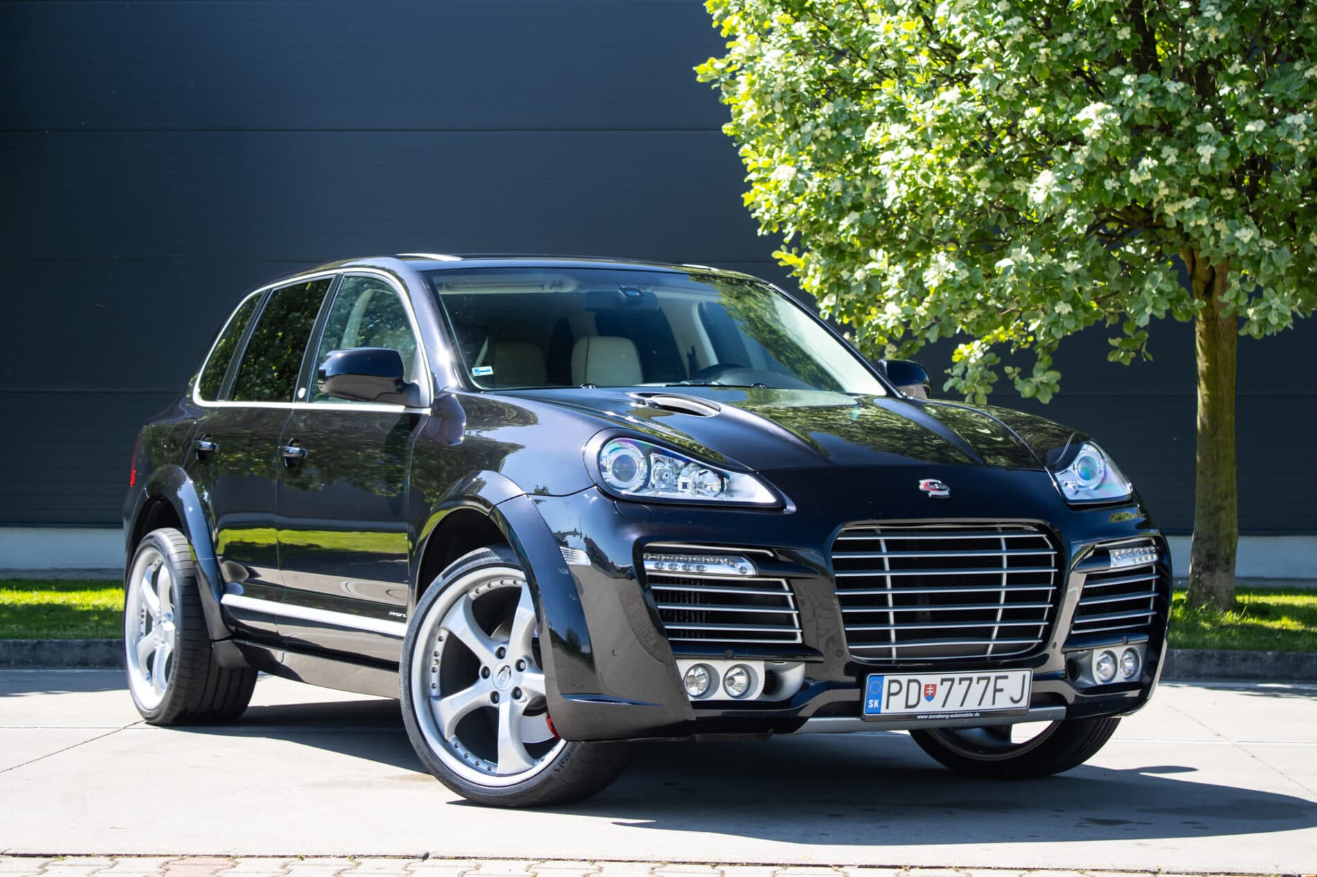 2008 Porsche Cayenne Turbo, čierna suv, 67 427 km