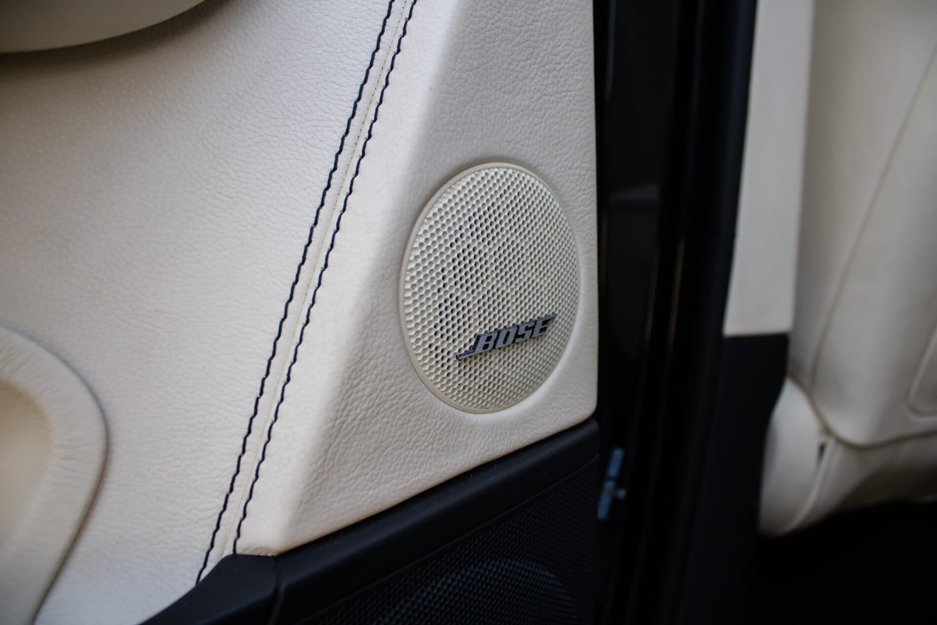 2008 Porsche Cayenne Turbo, čierna suv, 67 427 km