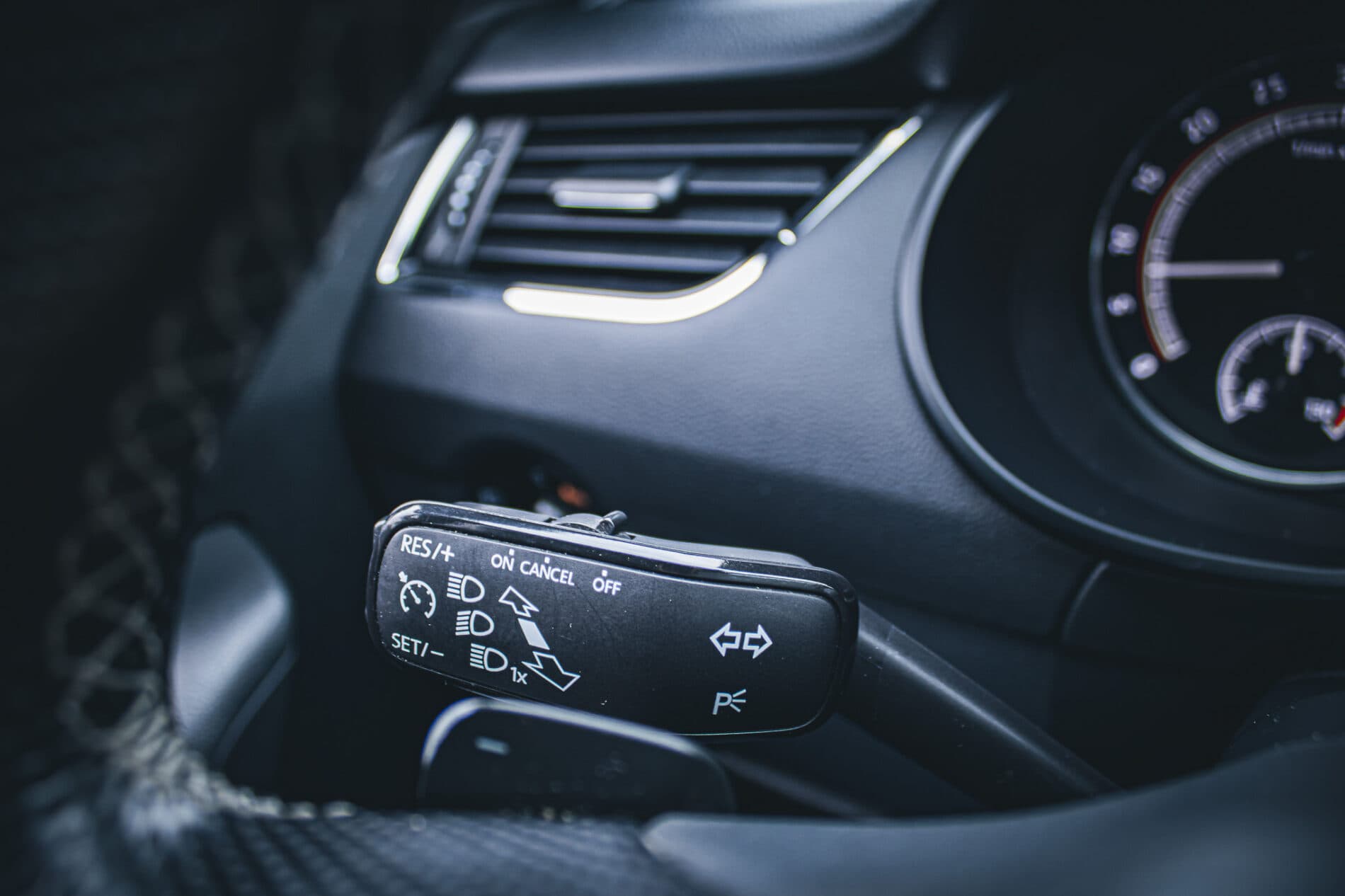 2017 Skoda Octavia RS, čierna kombi, 216 446 km