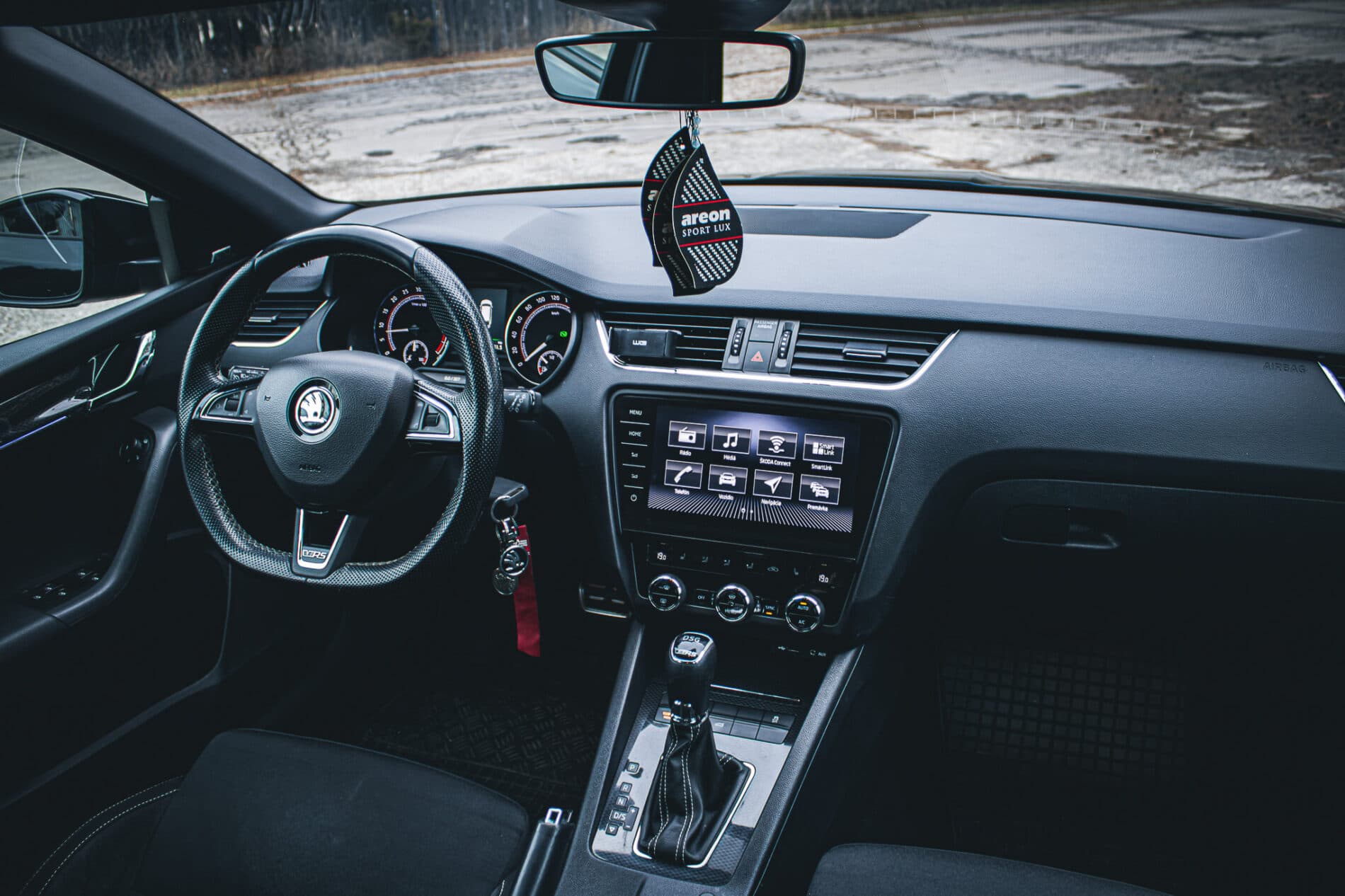 2017 Skoda Octavia RS, čierna kombi, 216 446 km