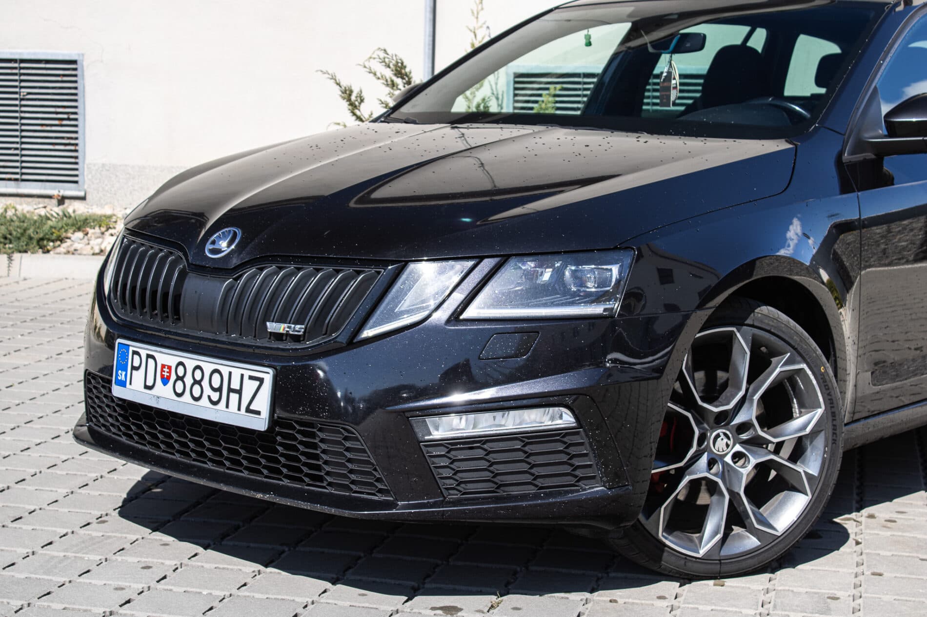 2017 Skoda Octavia RS, čierna kombi, 216 446 km