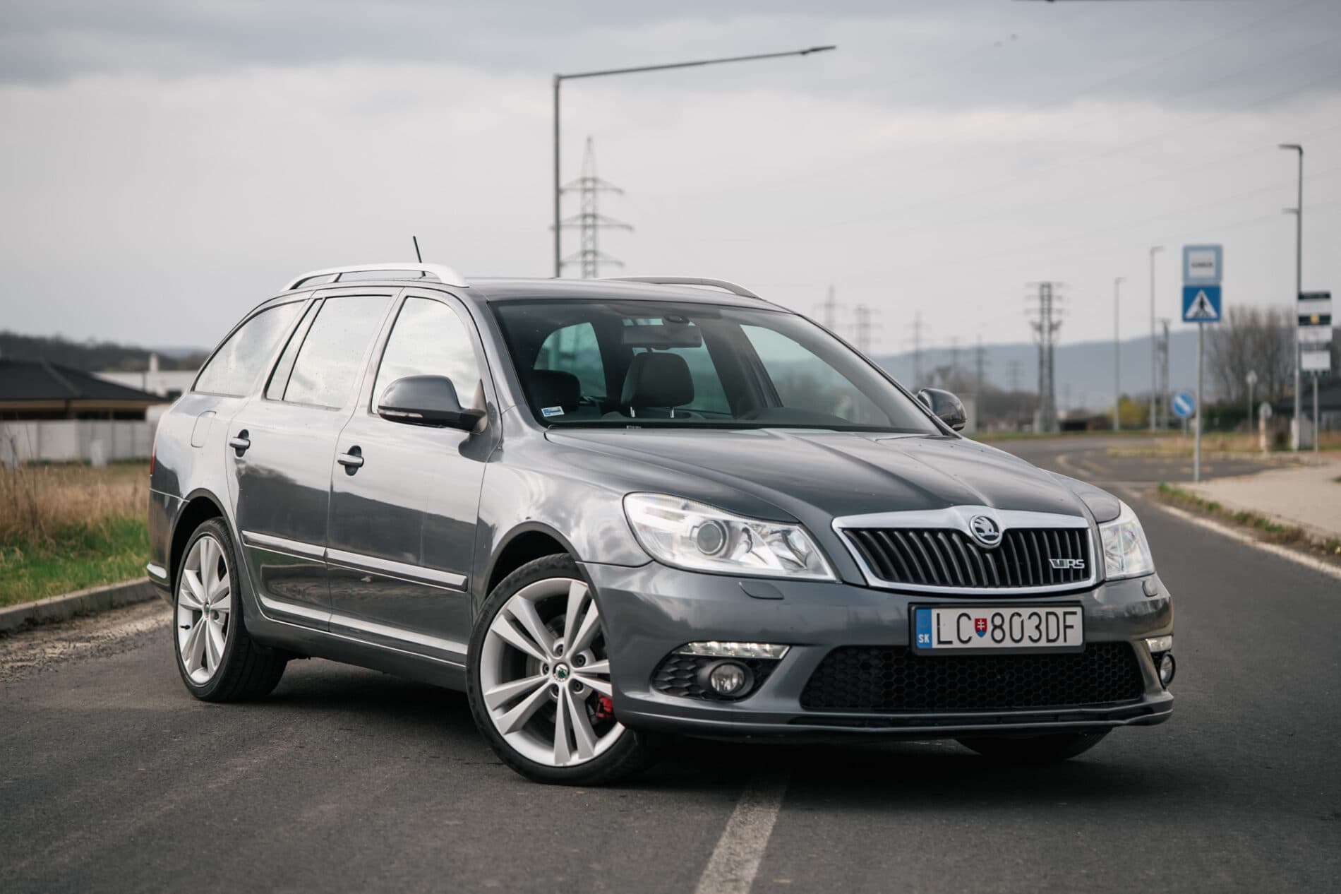 2009 Skoda Octavia RS, sivá kombi, 218 219 km