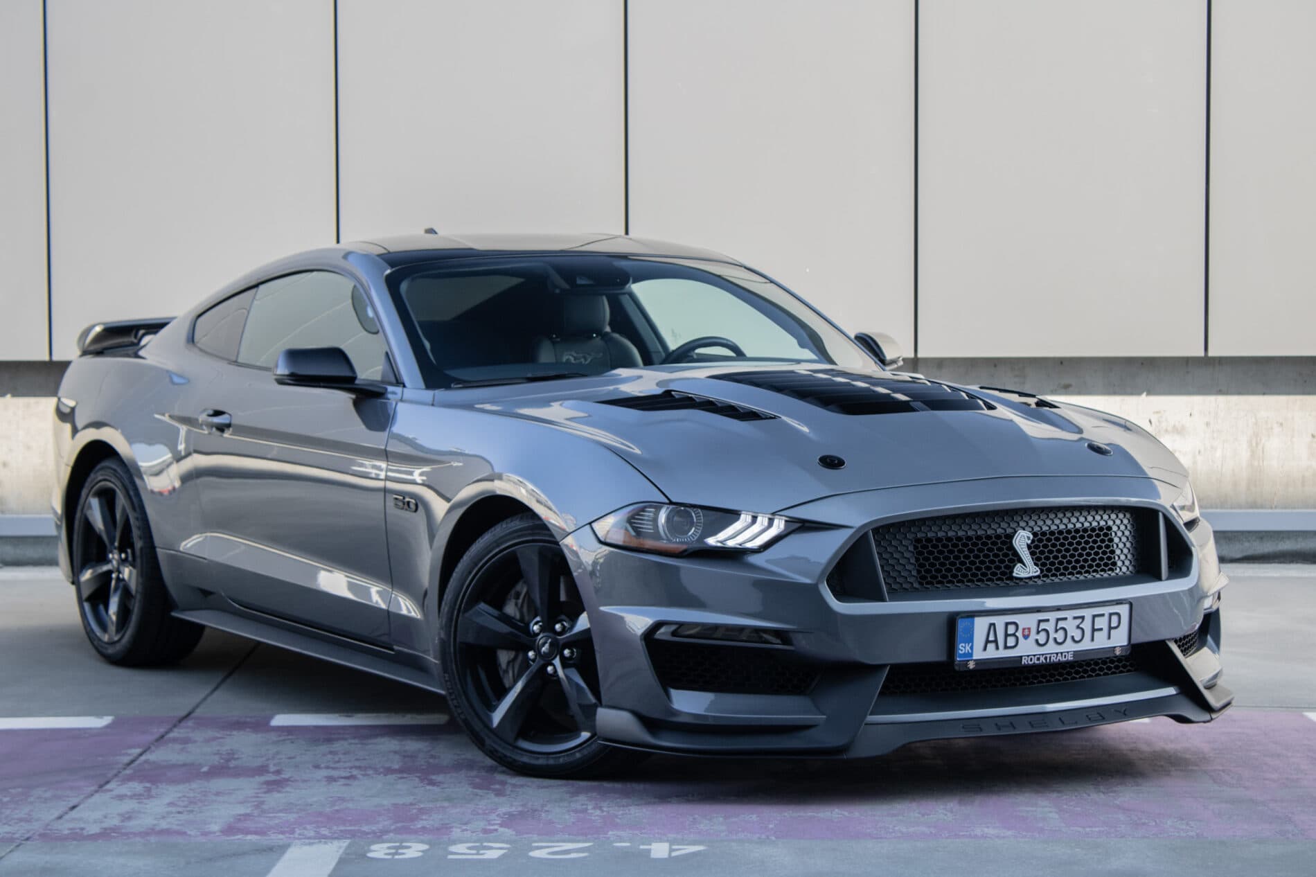 2022 Ford Mustang Mach 1, sivá kupé, 83 631 km