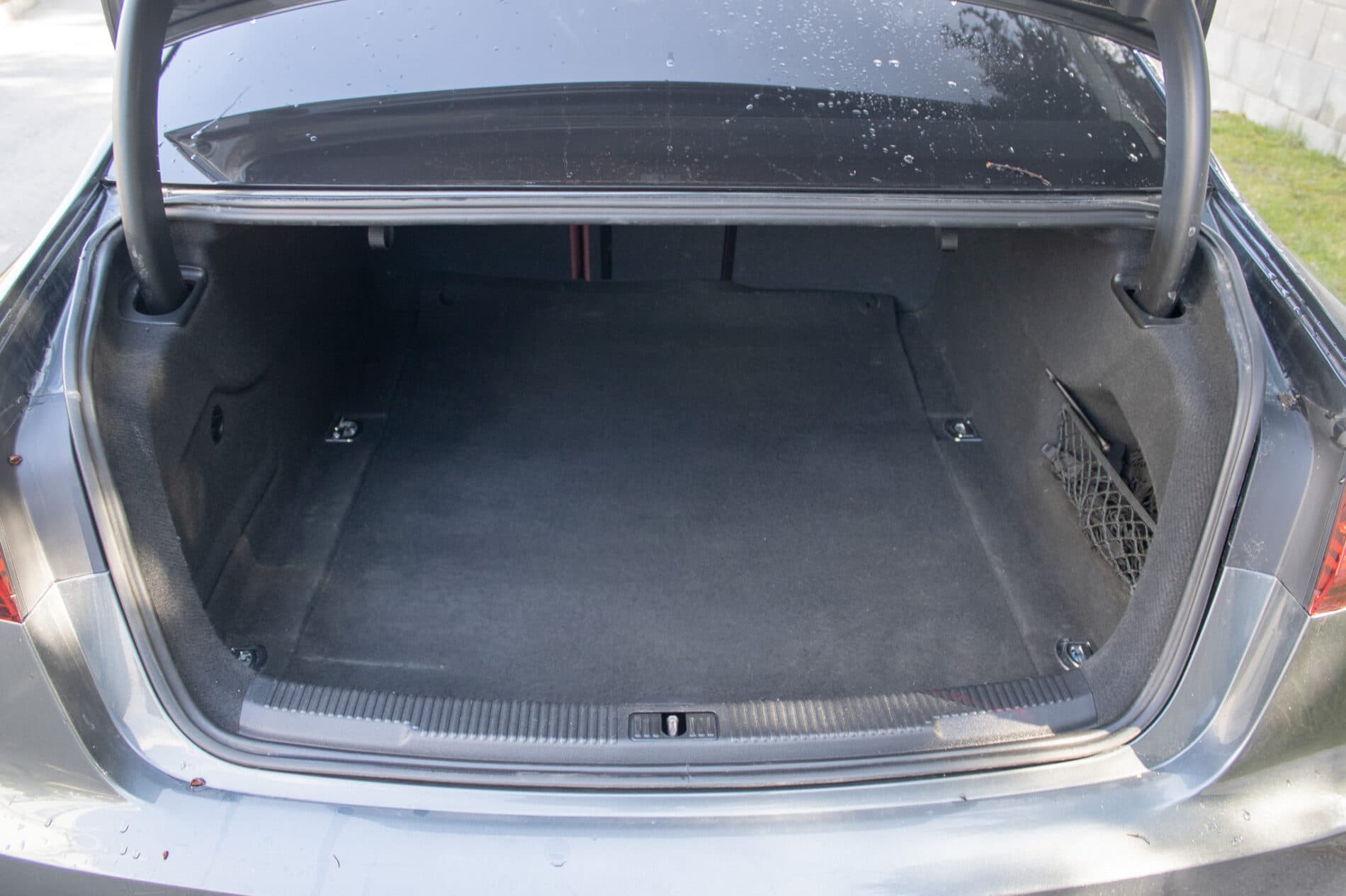 2015 AUDI S6, sivá sedan, 184 000 km