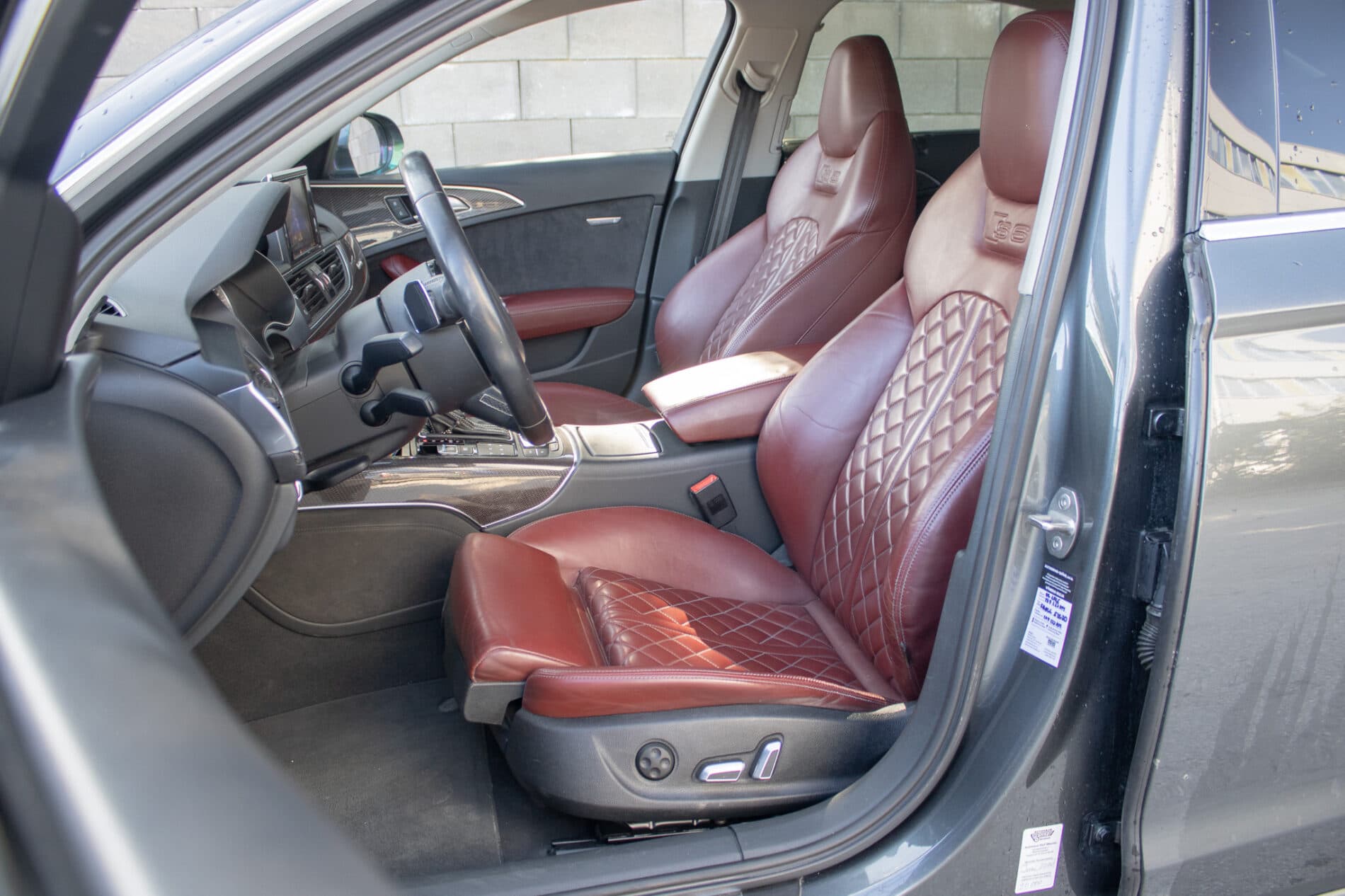 2015 AUDI S6, sivá sedan, 184 000 km