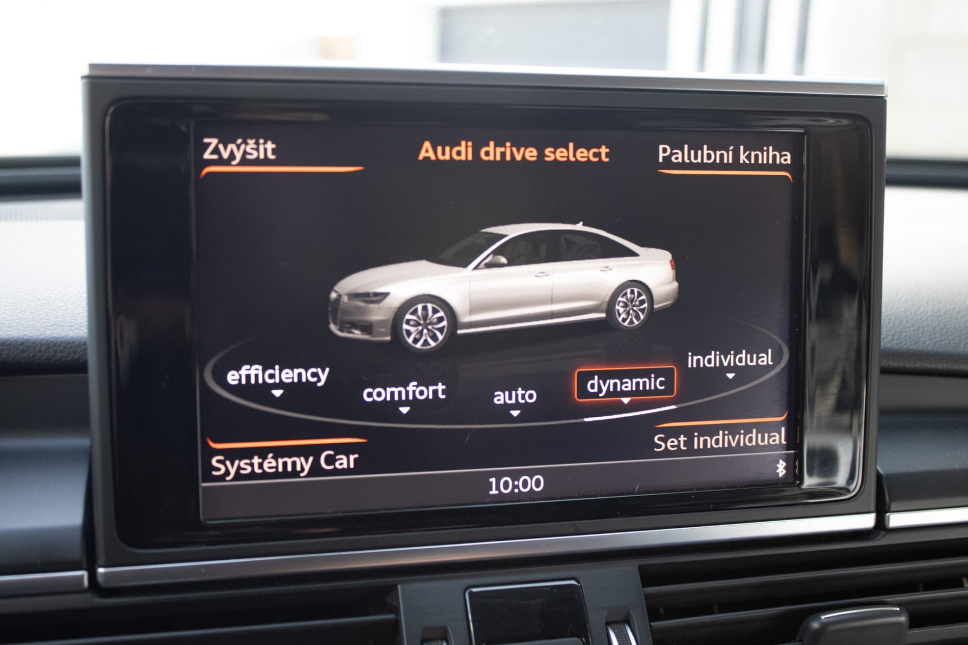 2015 AUDI S6, sivá sedan, 184 000 km