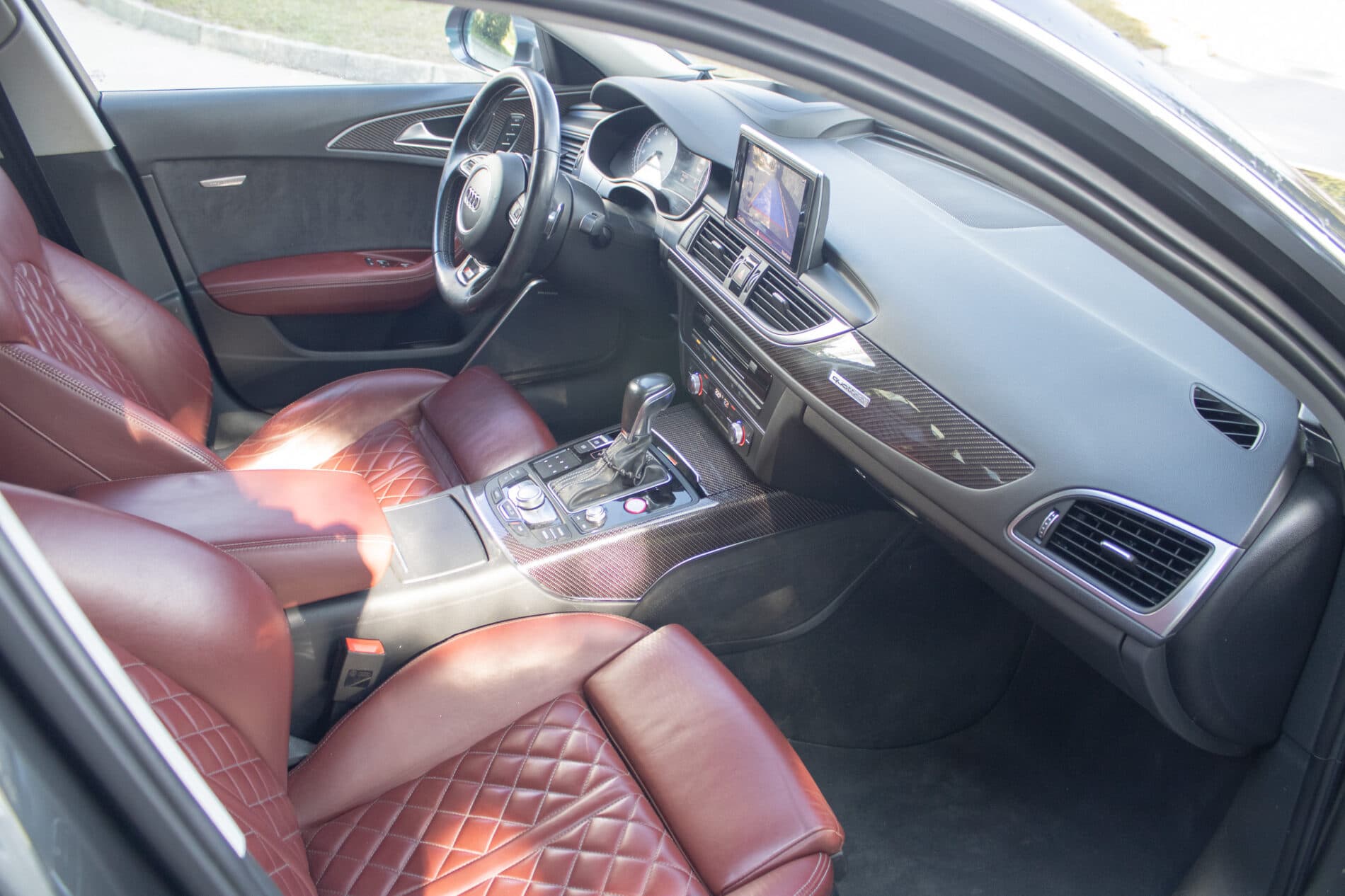 2015 AUDI S6, sivá sedan, 184 000 km
